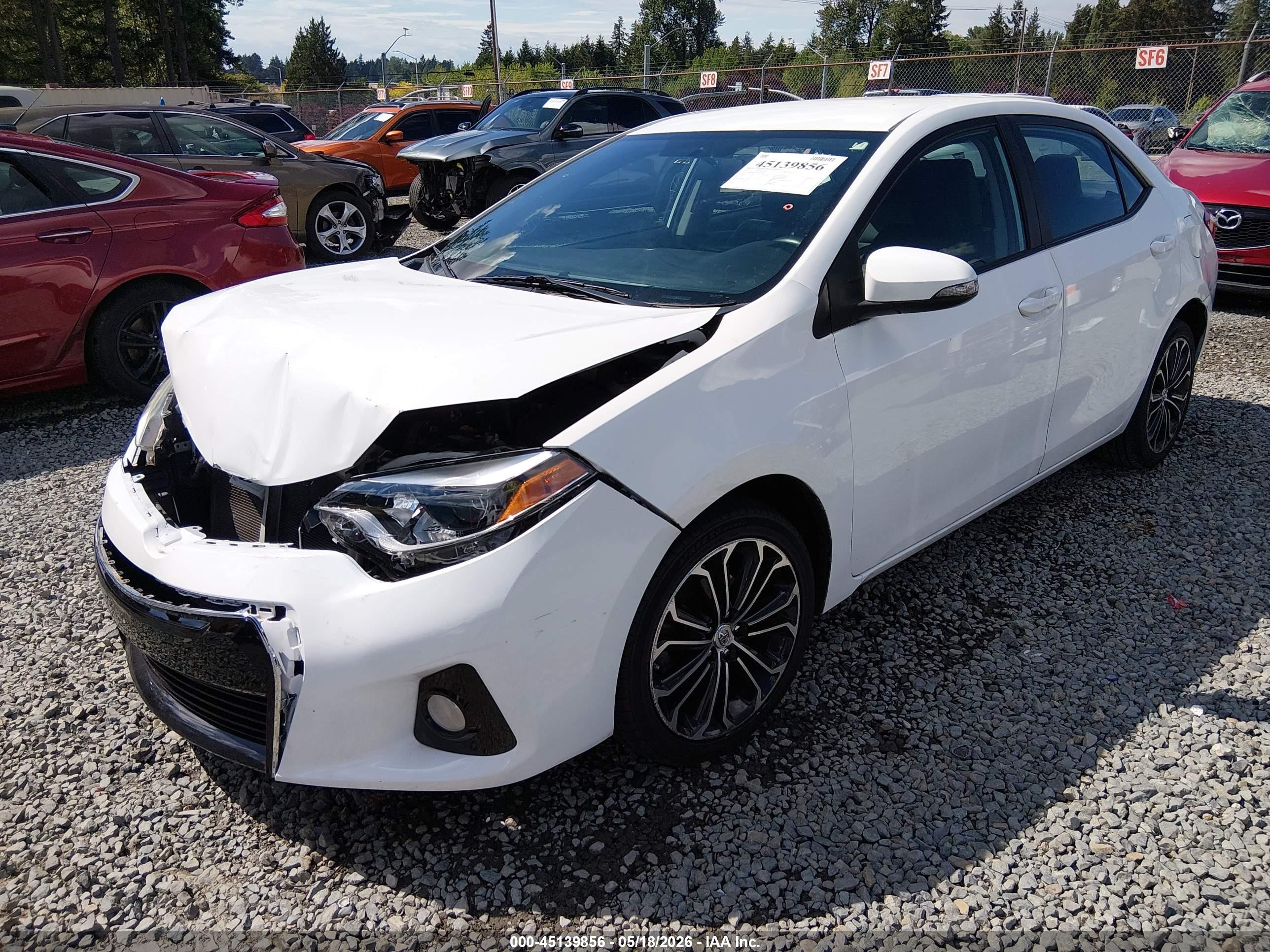 2015 Toyota Corolla S Plus White vin: 5YFBURHE2FP349936