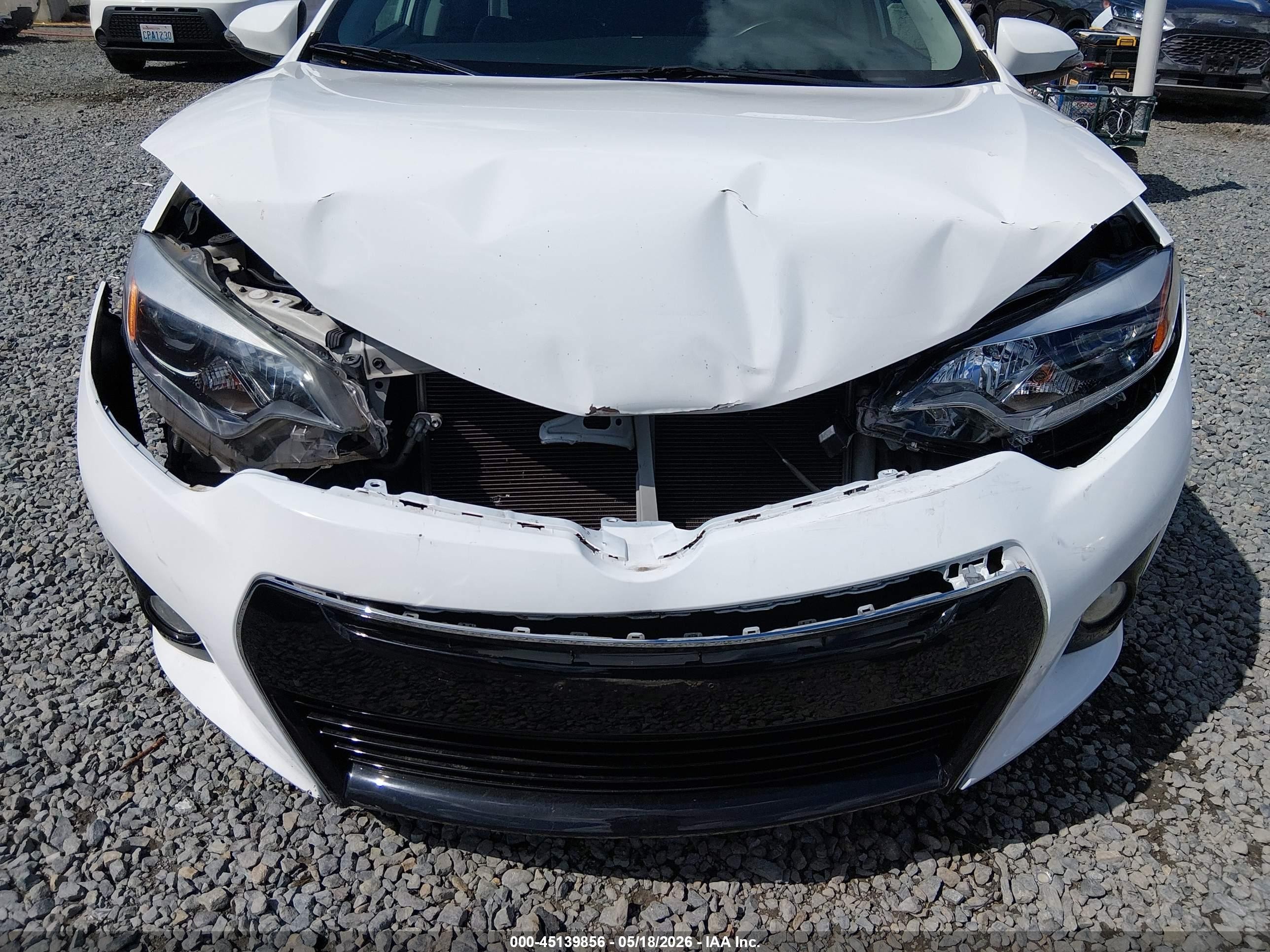 2015 Toyota Corolla S Plus White vin: 5YFBURHE2FP349936