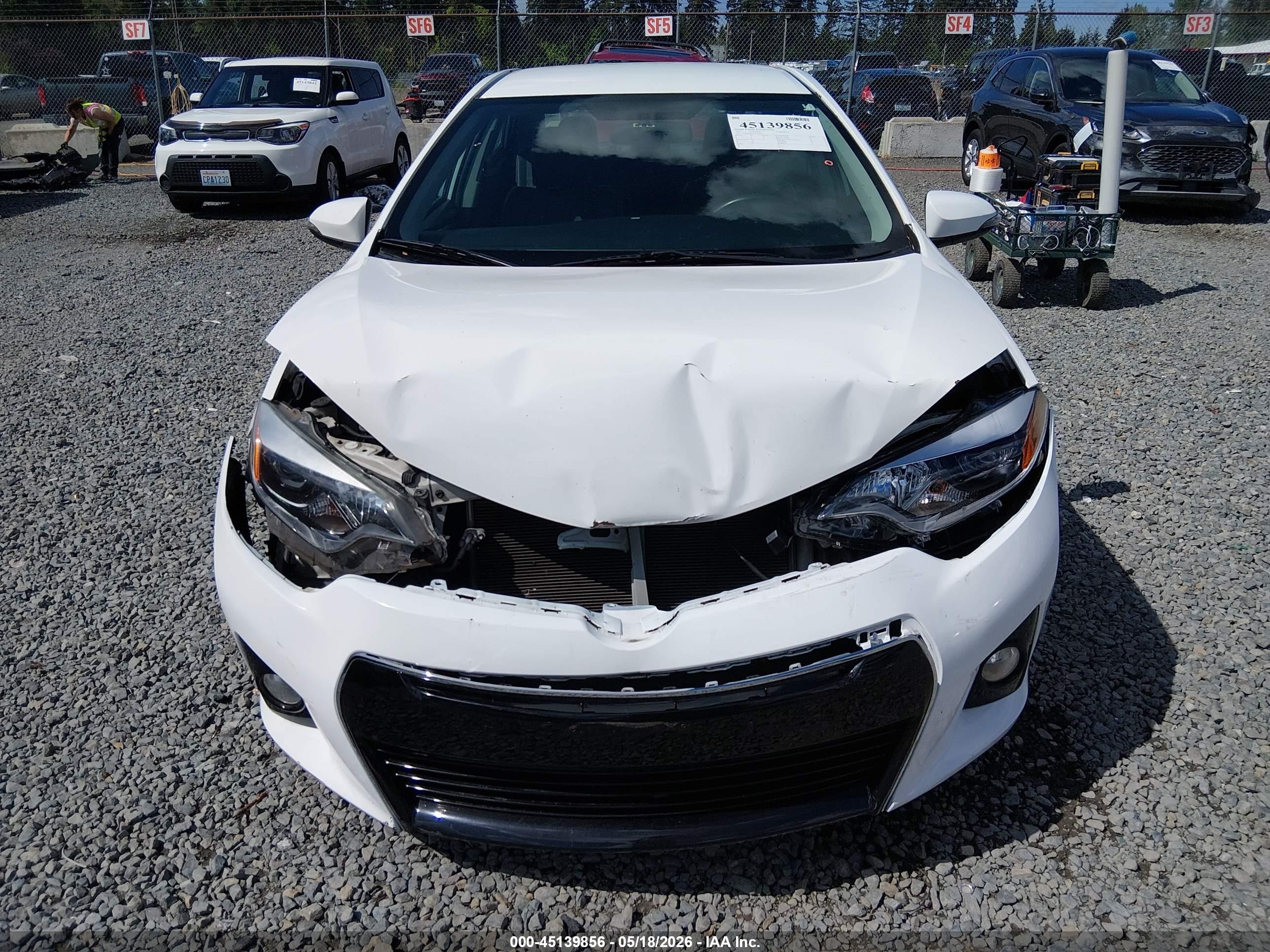 2015 Toyota Corolla S Plus White vin: 5YFBURHE2FP349936