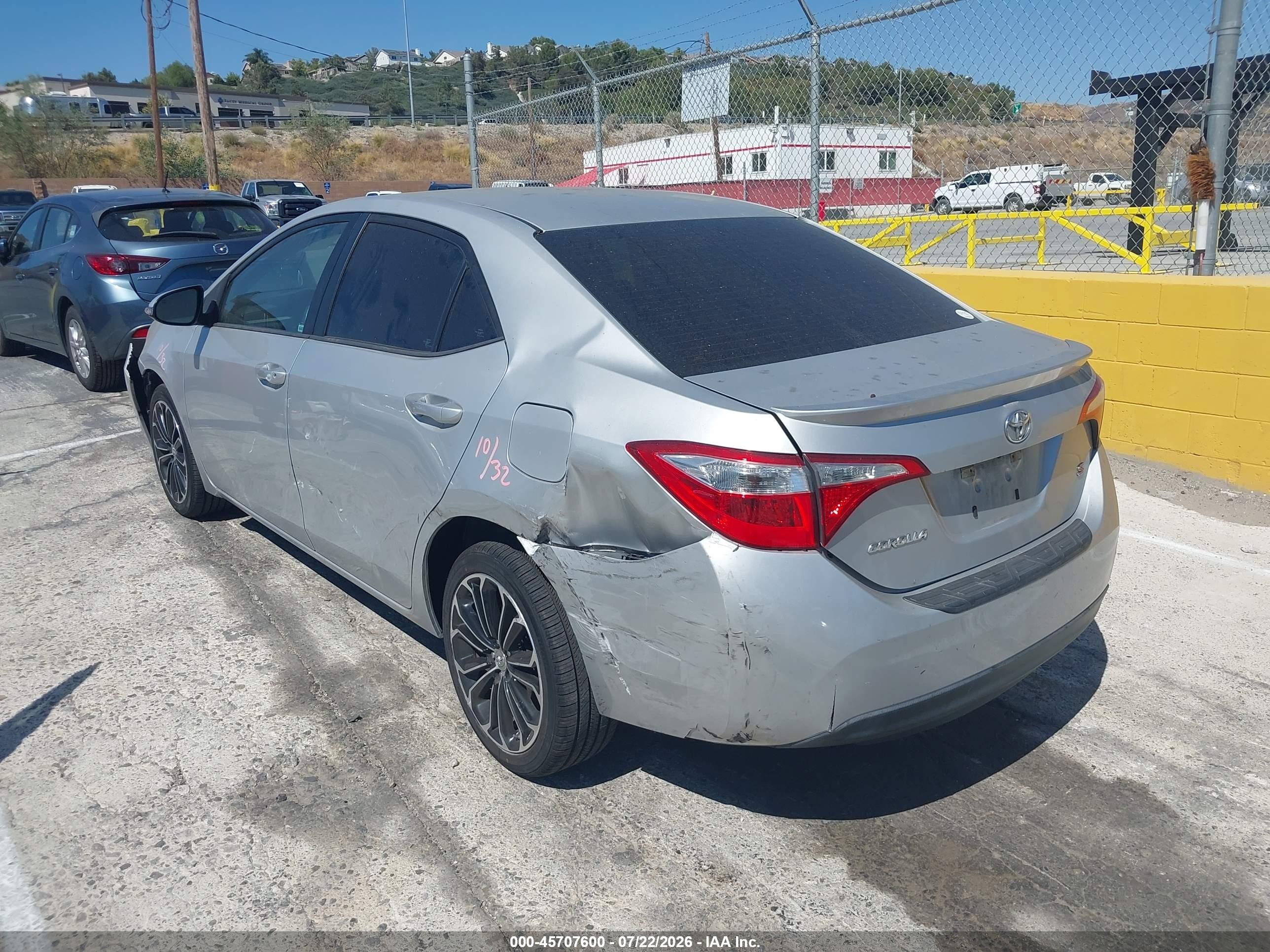 2015 Toyota Corolla S Plus Gray vin: 5YFBURHE2FP351878