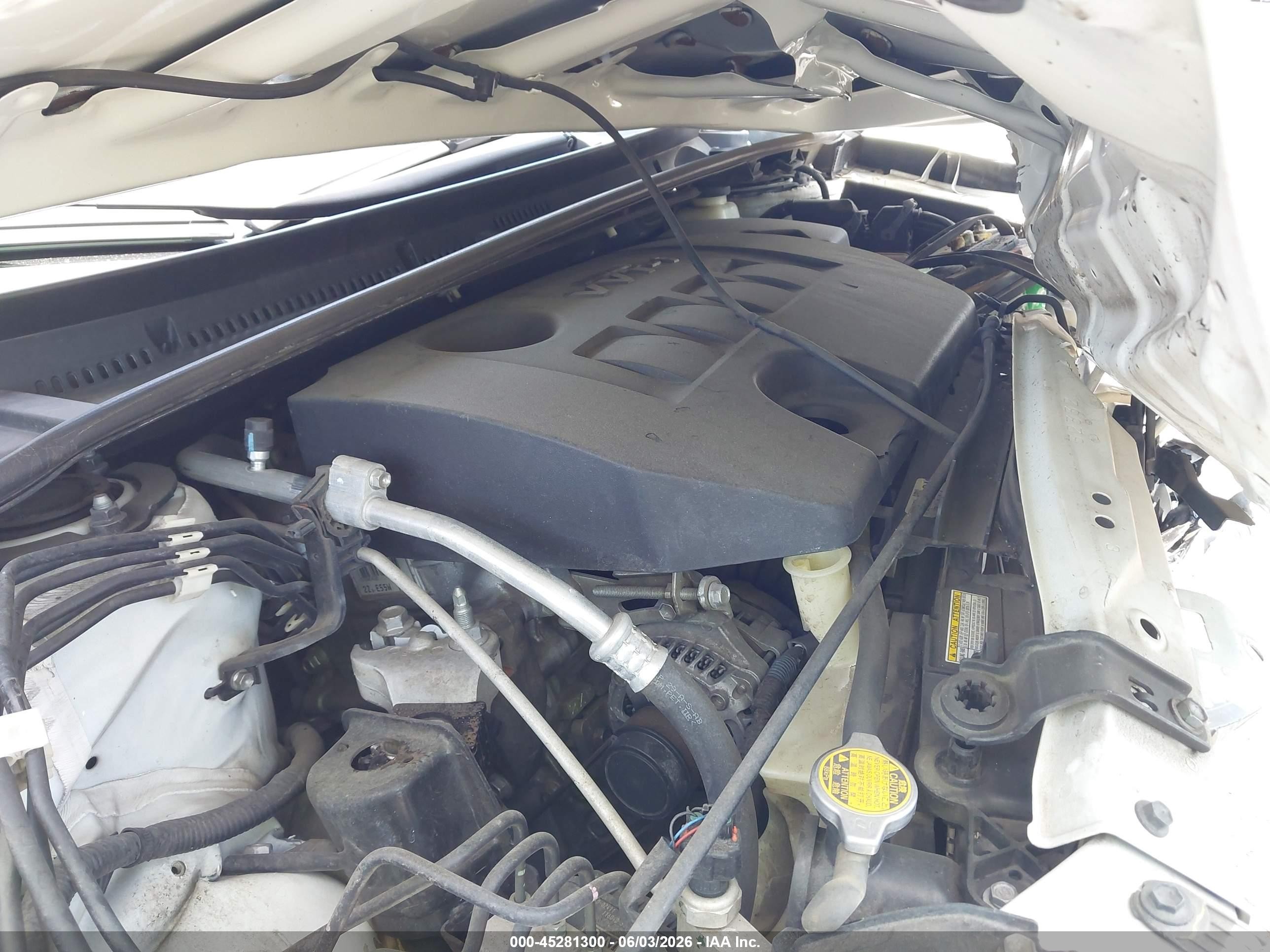 2015 Toyota Corolla Le Plus Белый vin: 5YFBURHE2FP357843
