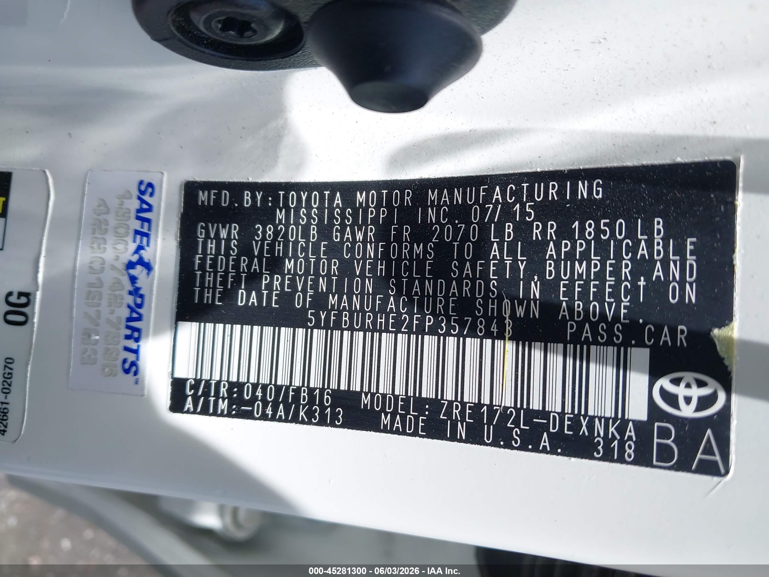 2015 Toyota Corolla Le Plus Белый vin: 5YFBURHE2FP357843
