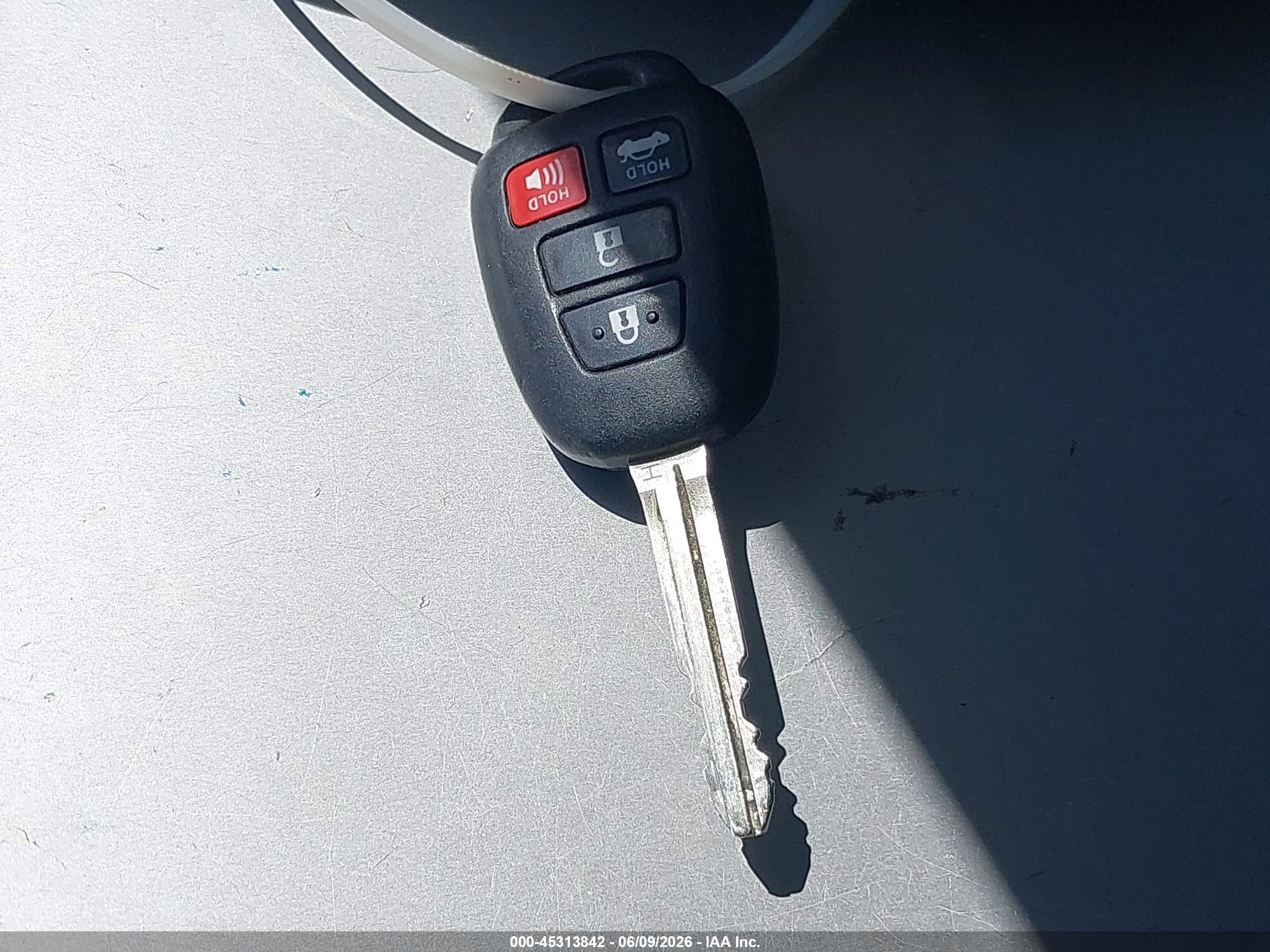2015 Toyota Corolla Le Gray vin: 5YFBURHE2FP365103