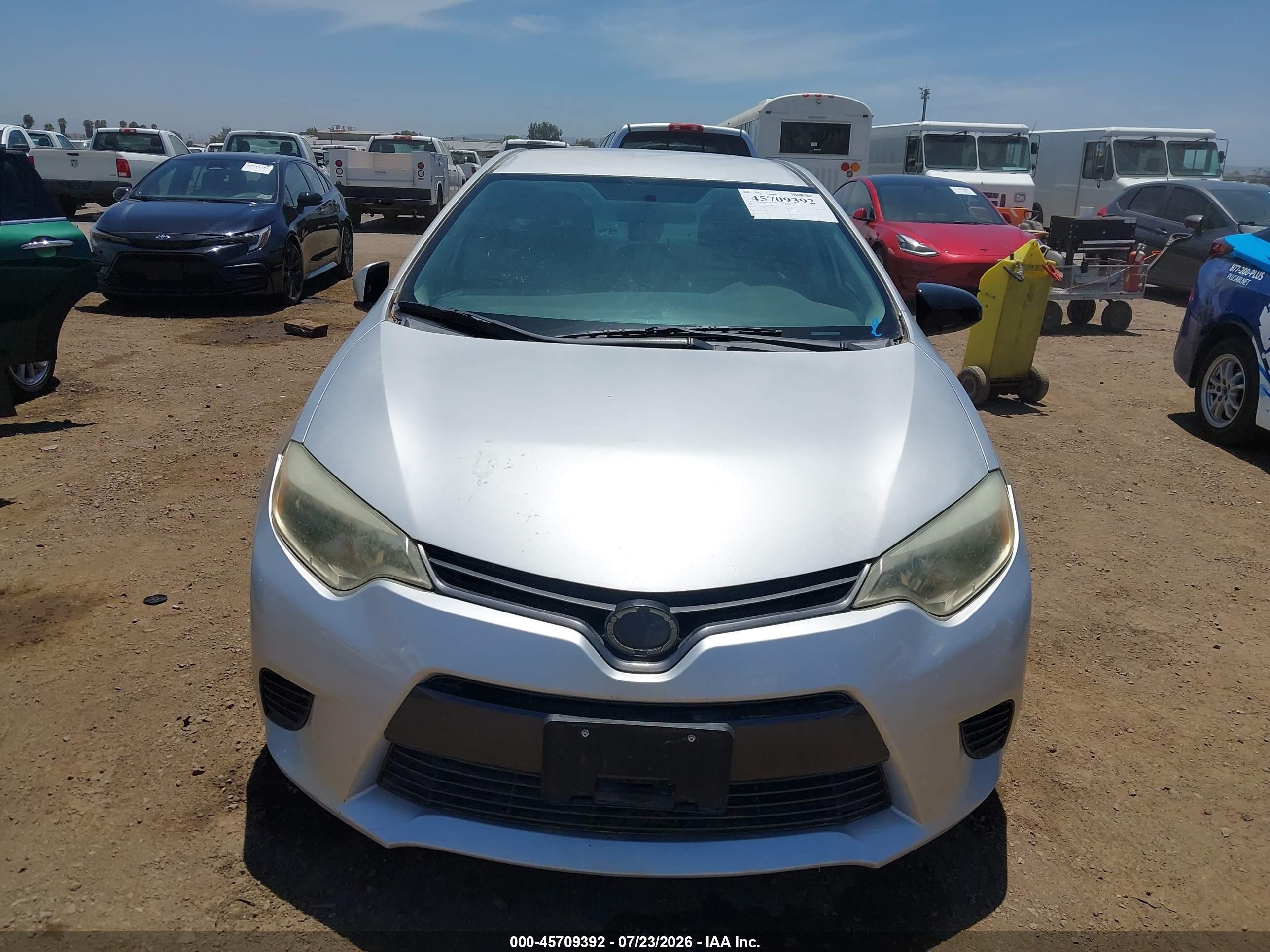 2015 Toyota Corolla Le Silver vin: 5YFBURHE2FP365280