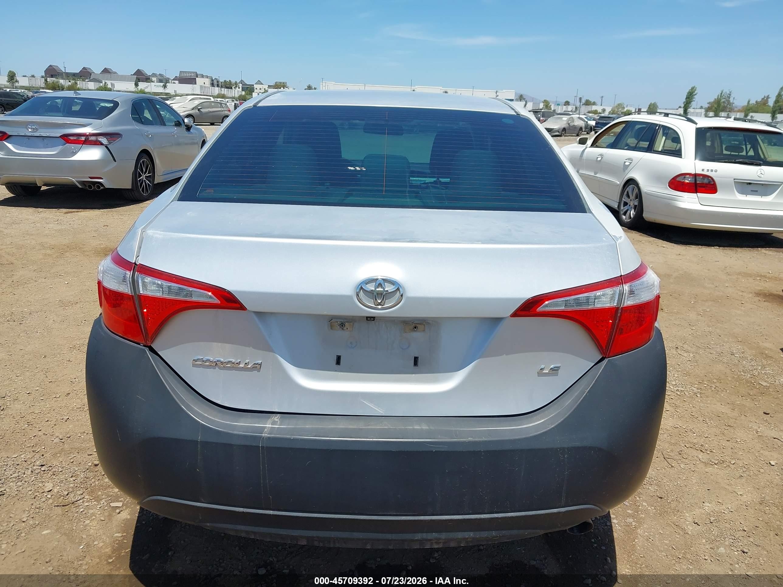 2015 Toyota Corolla Le Silver vin: 5YFBURHE2FP365280