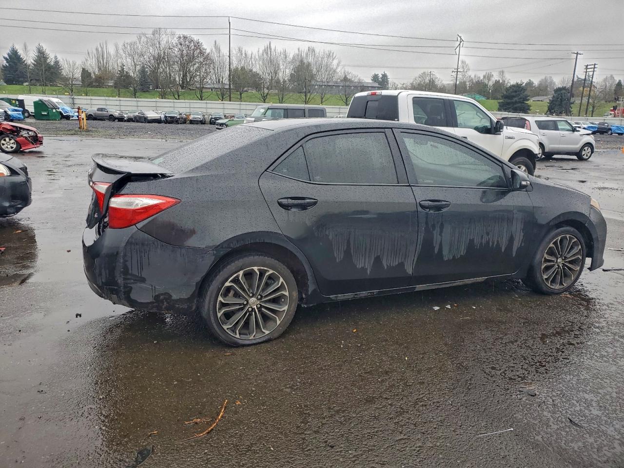 2015 Toyota Corolla L Black vin: 5YFBURHE2FP365571