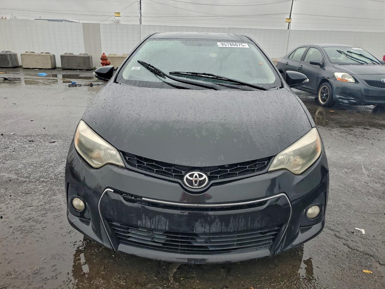 2015 Toyota Corolla L Black vin: 5YFBURHE2FP365571