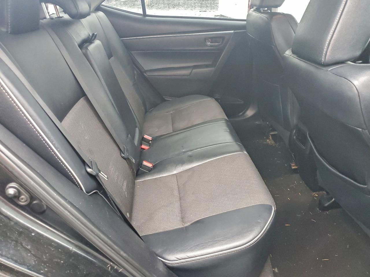 2015 Toyota Corolla L Black vin: 5YFBURHE2FP365571
