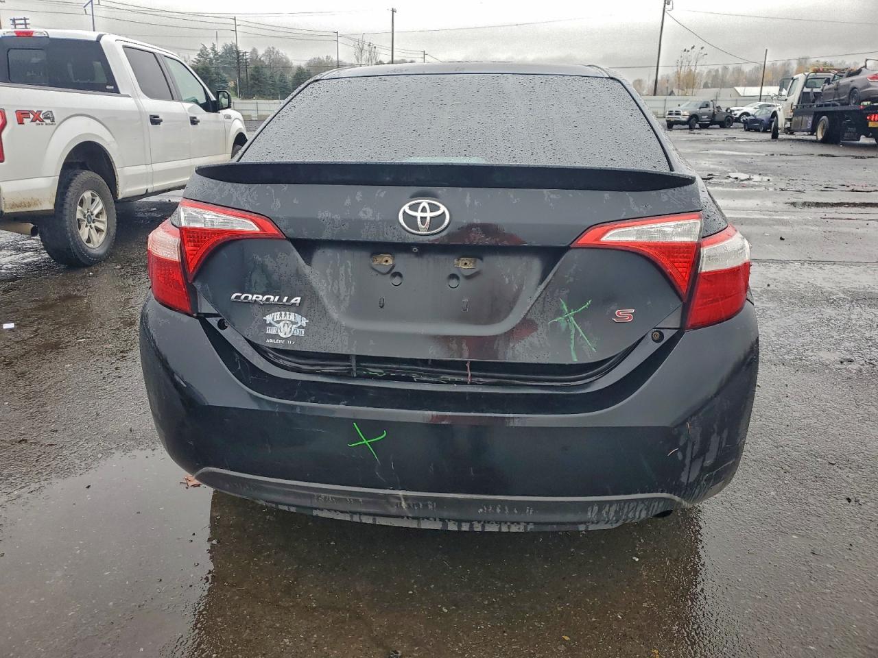 2015 Toyota Corolla L Black vin: 5YFBURHE2FP365571