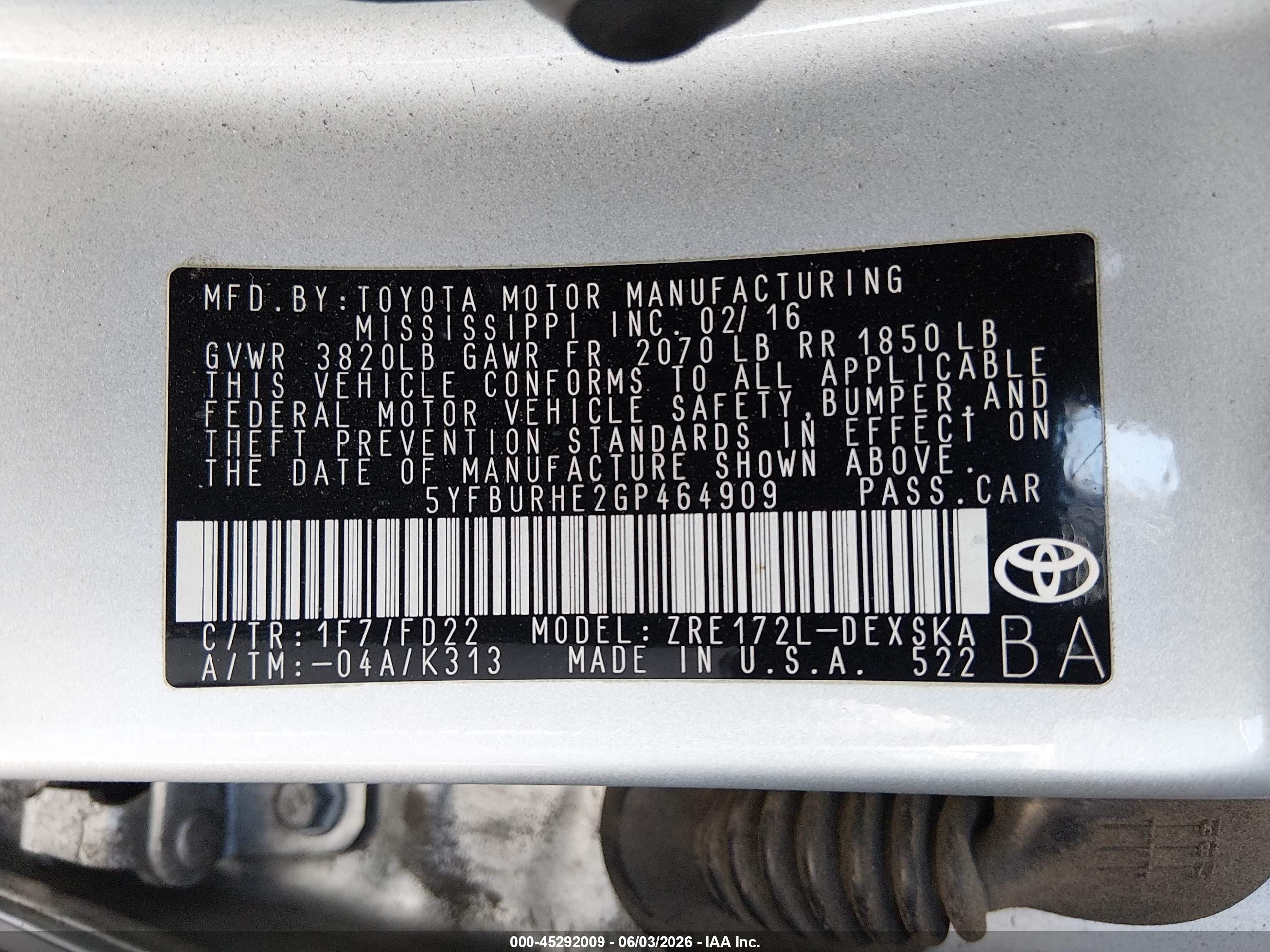 2016 Toyota Corolla S Plus Silver vin: 5YFBURHE2GP464909