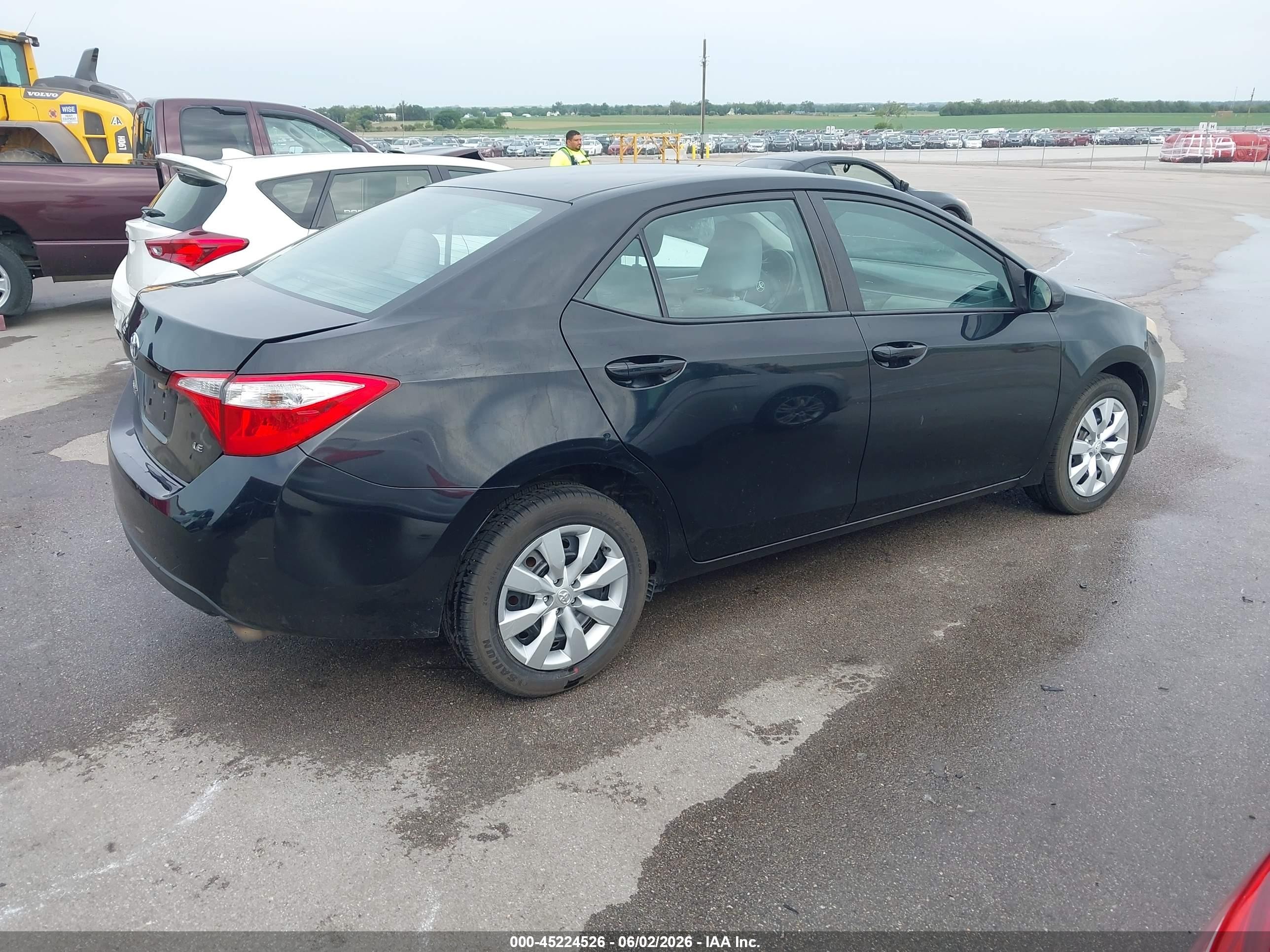 2016 Toyota Corolla Le Black vin: 5YFBURHE2GP500761