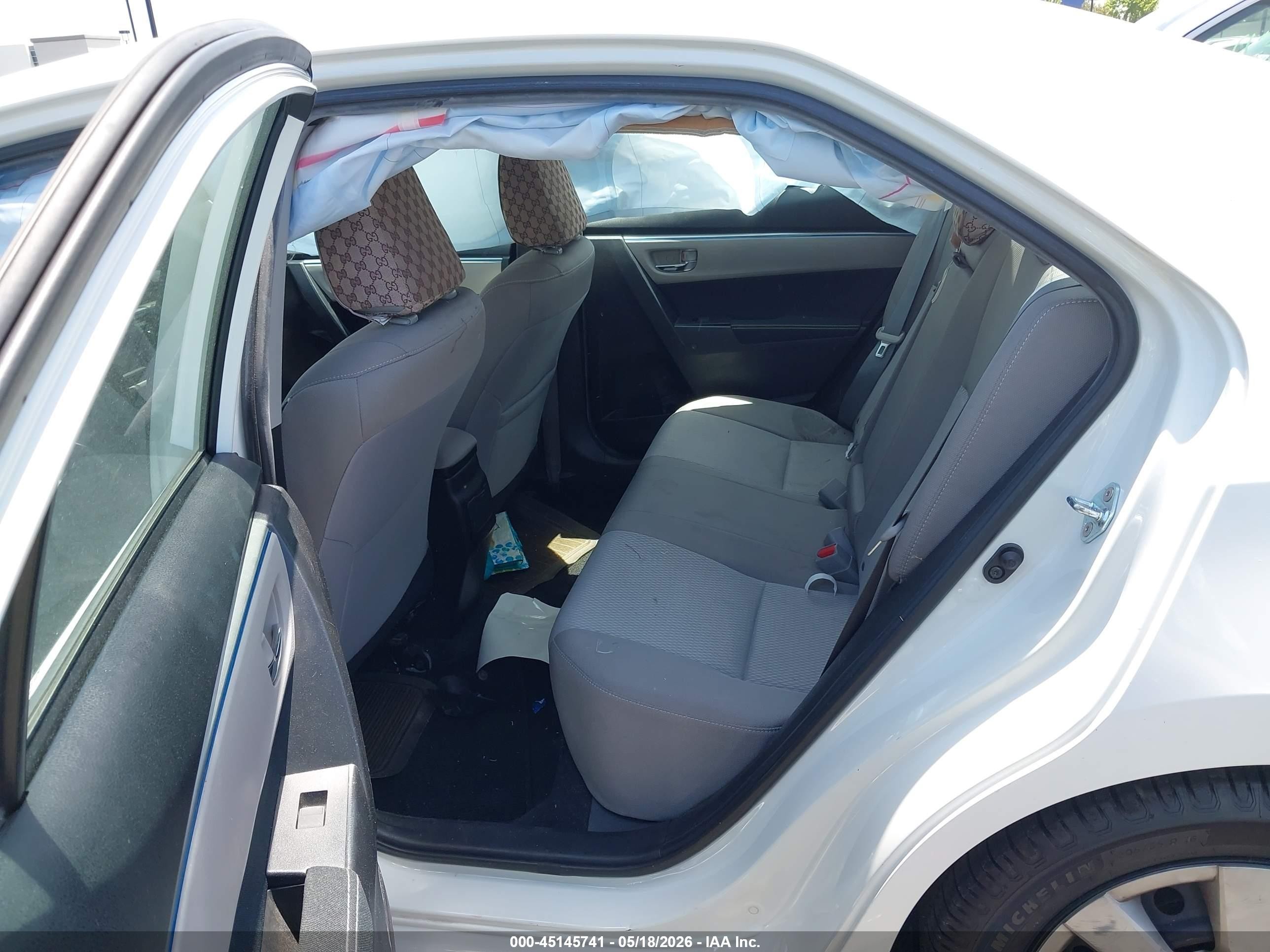 2016 Toyota Corolla Le White vin: 5YFBURHE2GP520251