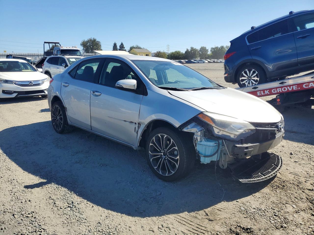 2016 Toyota Corolla S Plus Silver vin: 5YFBURHE2GP533016