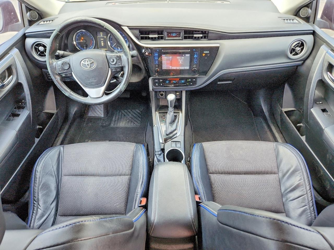 2017 Toyota Corolla Se Blue vin: 5YFBURHE2HP588700
