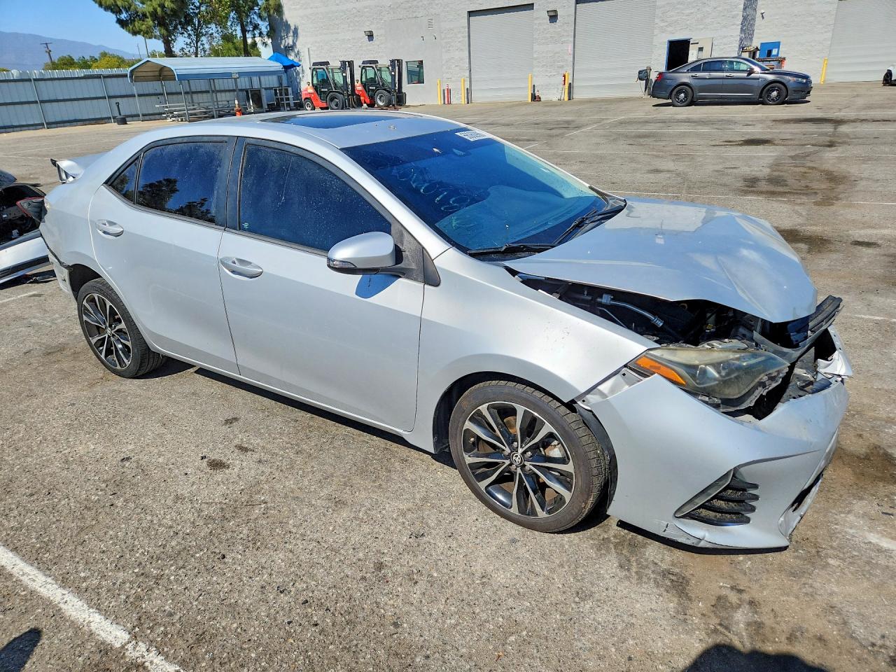 2017 Toyota Corolla Se Silver vin: 5YFBURHE2HP660916