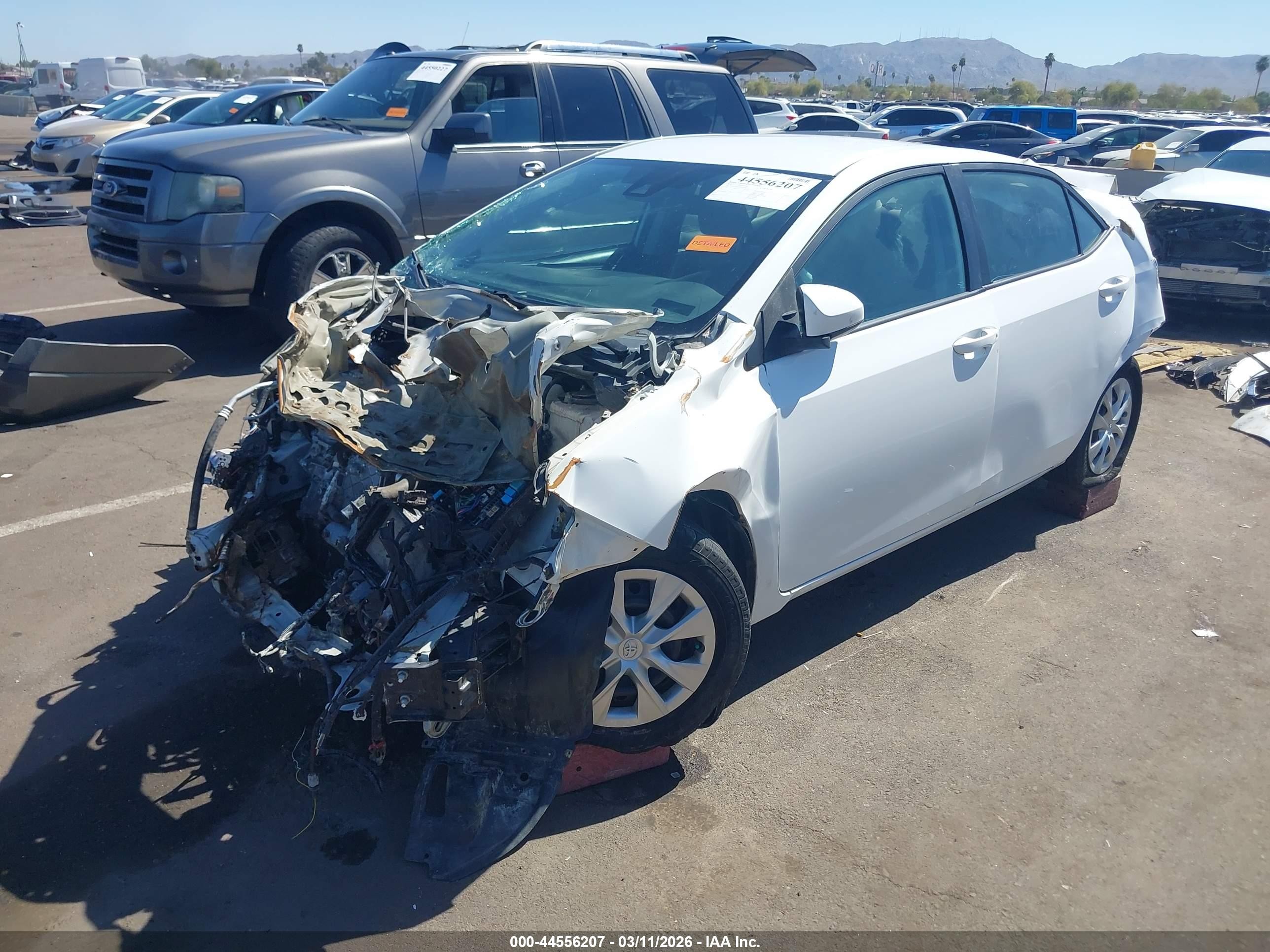 2017 Toyota Corolla L White vin: 5YFBURHE2HP693429