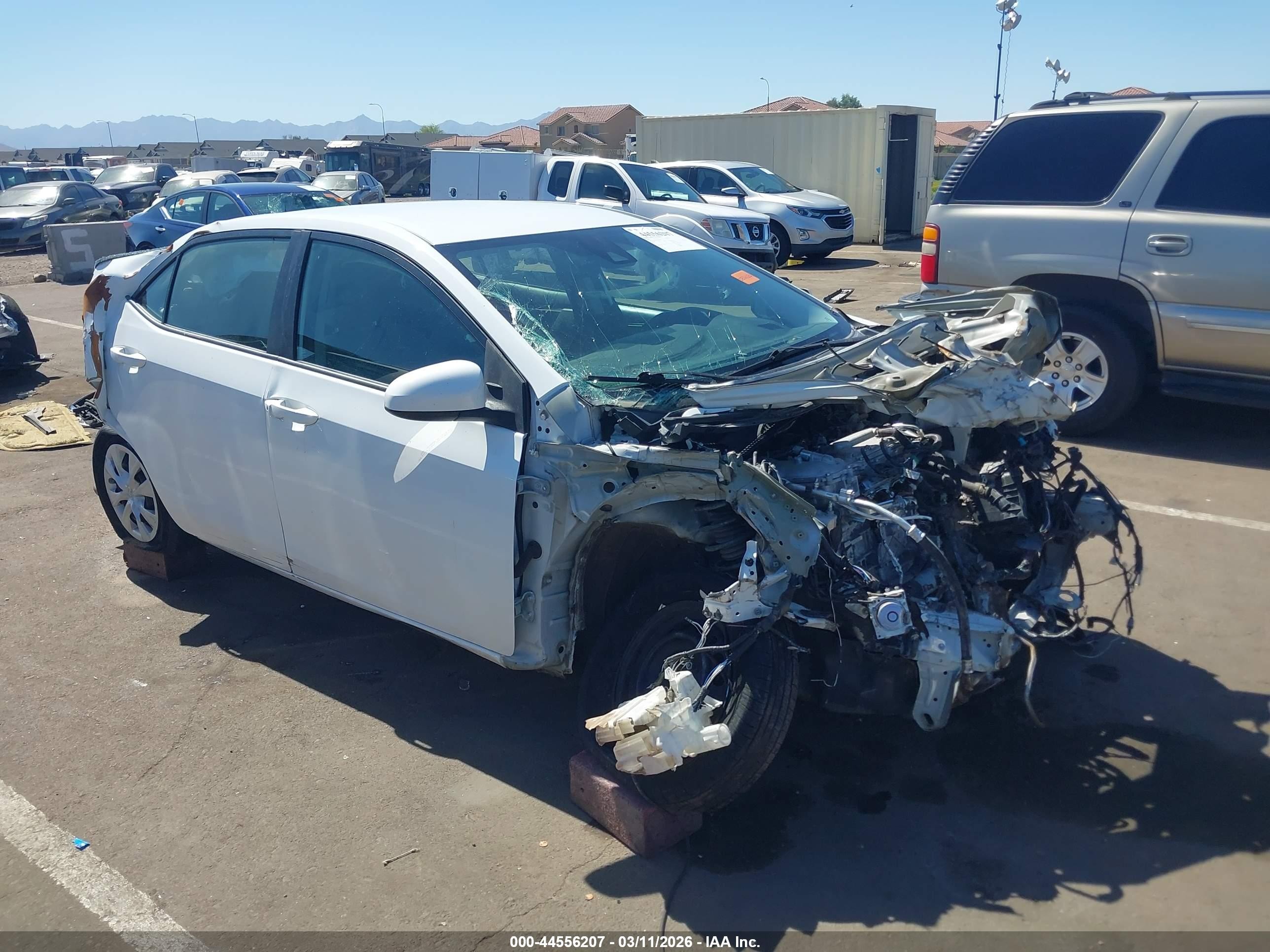 2017 Toyota Corolla L White vin: 5YFBURHE2HP693429