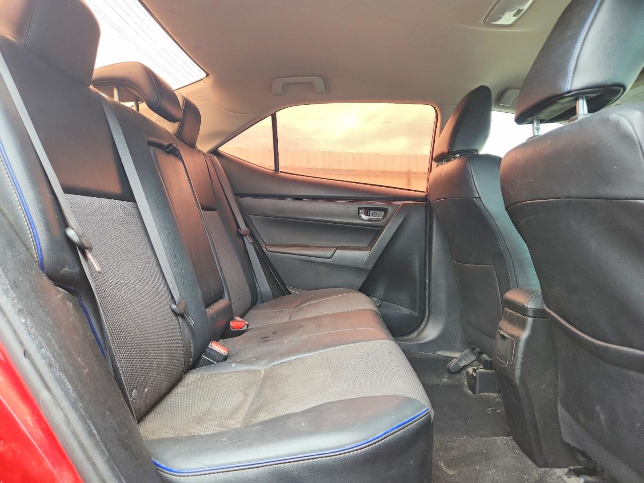 2017 Toyota Corolla Se Red vin: 5YFBURHE2HP725327