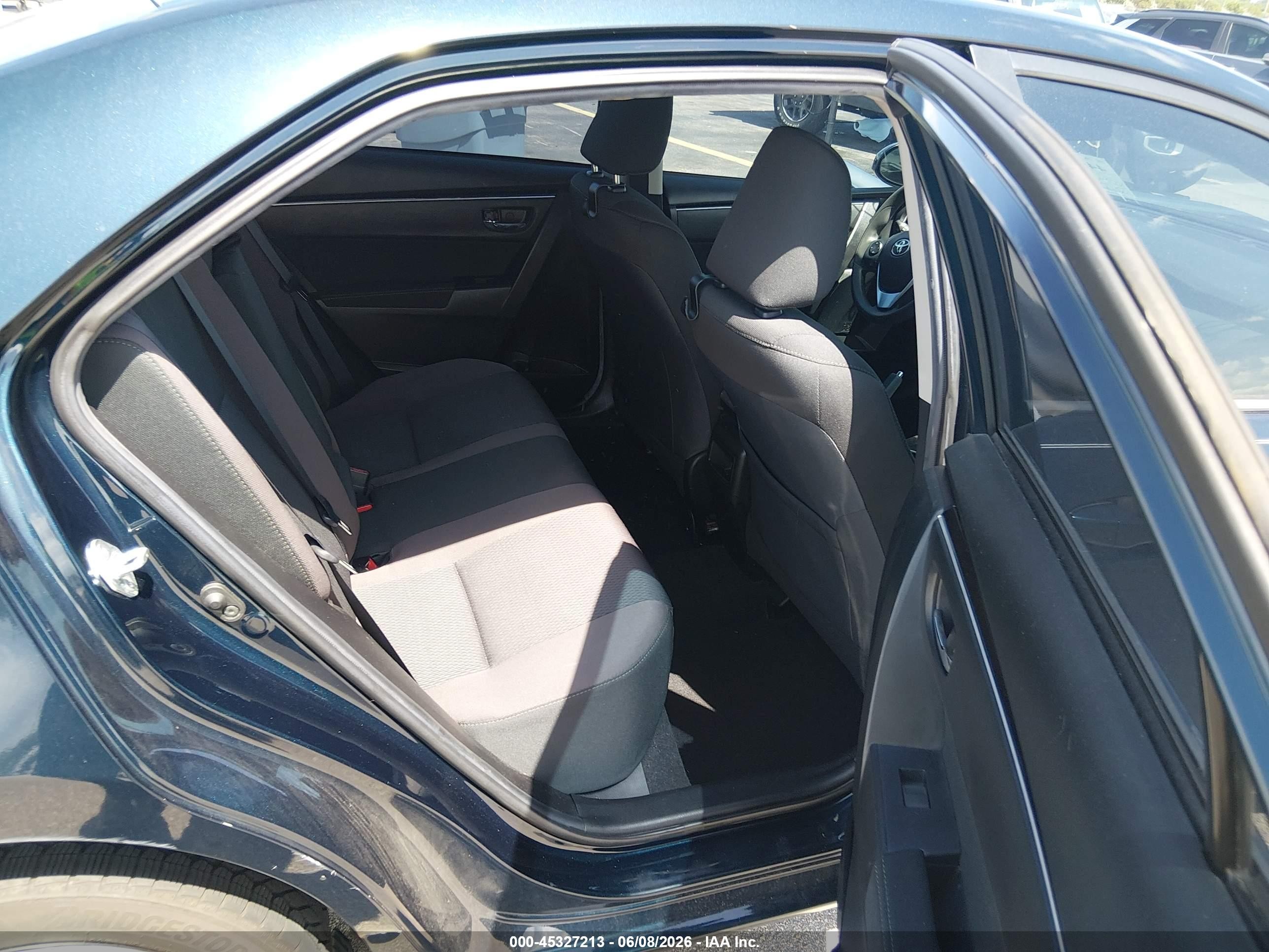 2019 Toyota Corolla Le Dark Blue vin: 5YFBURHE2KP887272