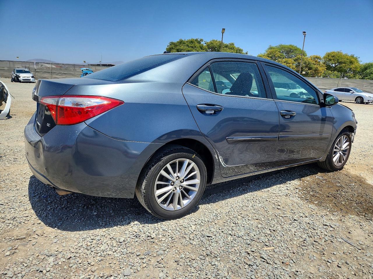 2014 Toyota Corolla Le Premium Blue vin: 5YFBURHE3EP007278
