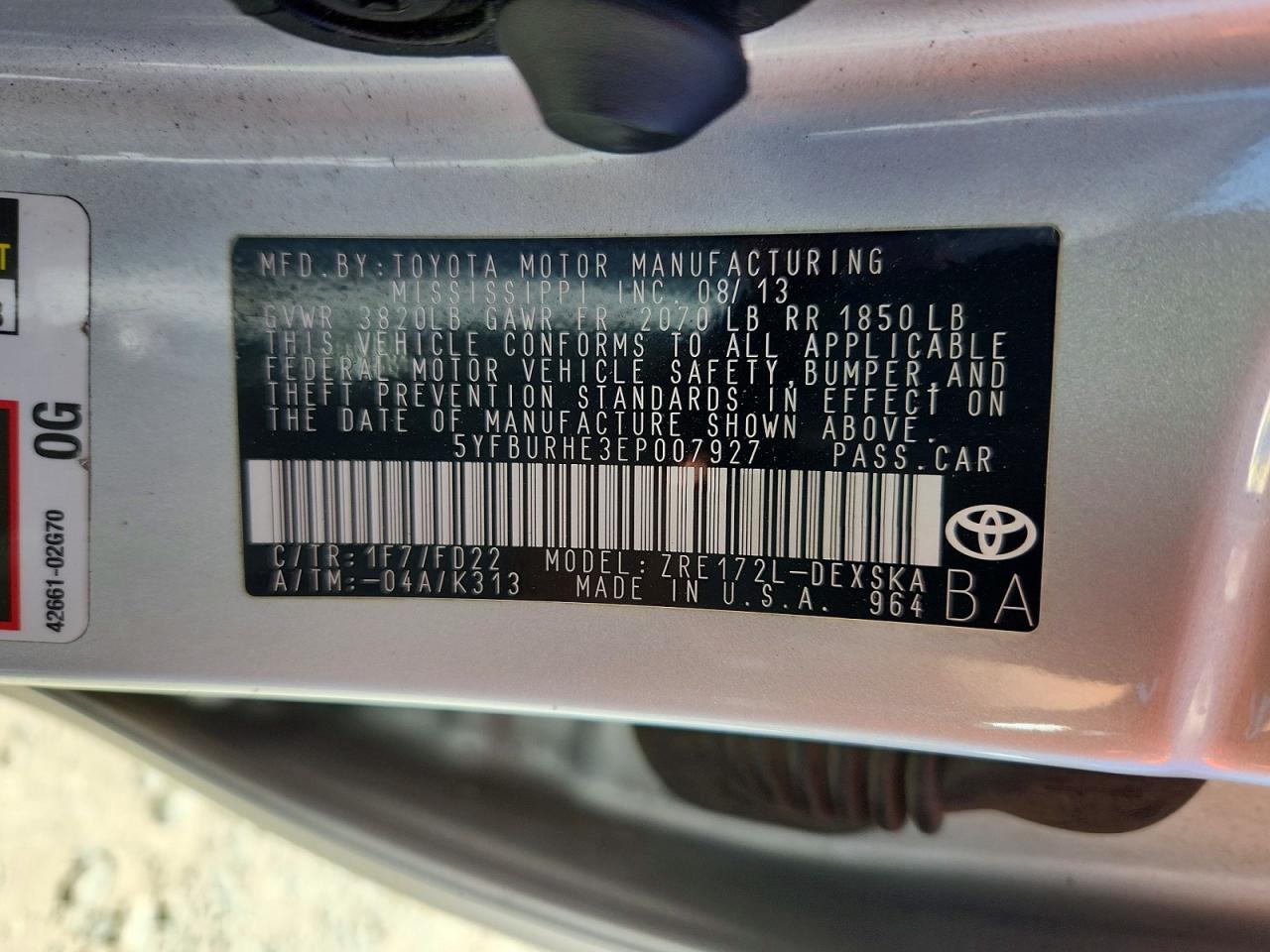 2014 Toyota Corolla L Silver vin: 5YFBURHE3EP007927
