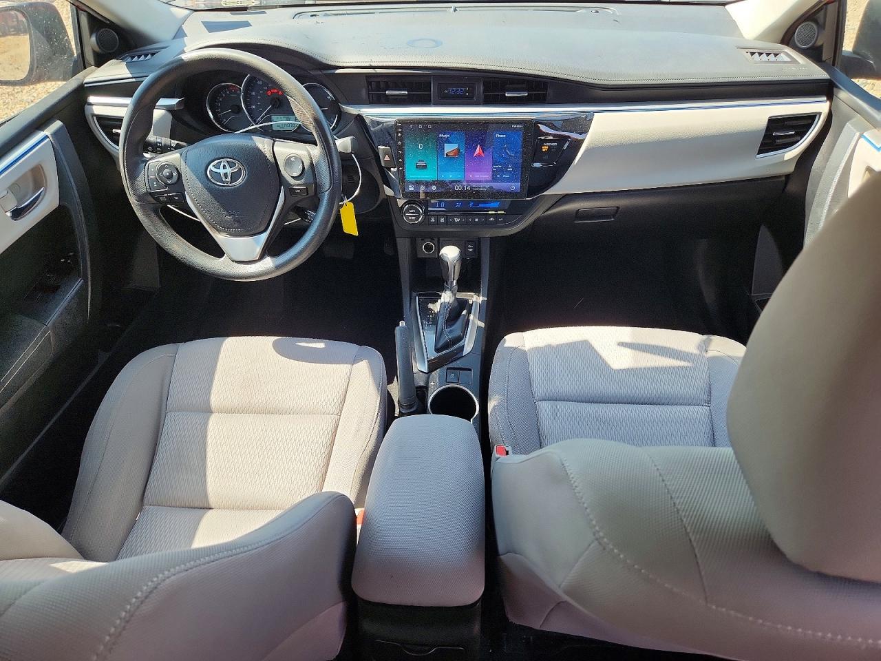 2014 Toyota Corolla Le Plus Red vin: 5YFBURHE3EP040197
