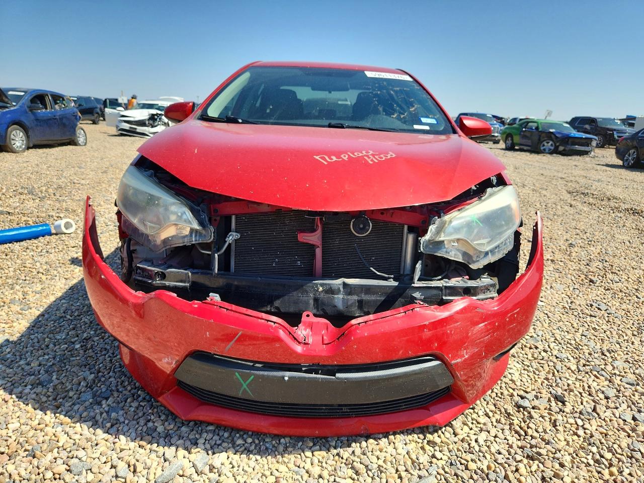 2014 Toyota Corolla Le Plus Red vin: 5YFBURHE3EP040197