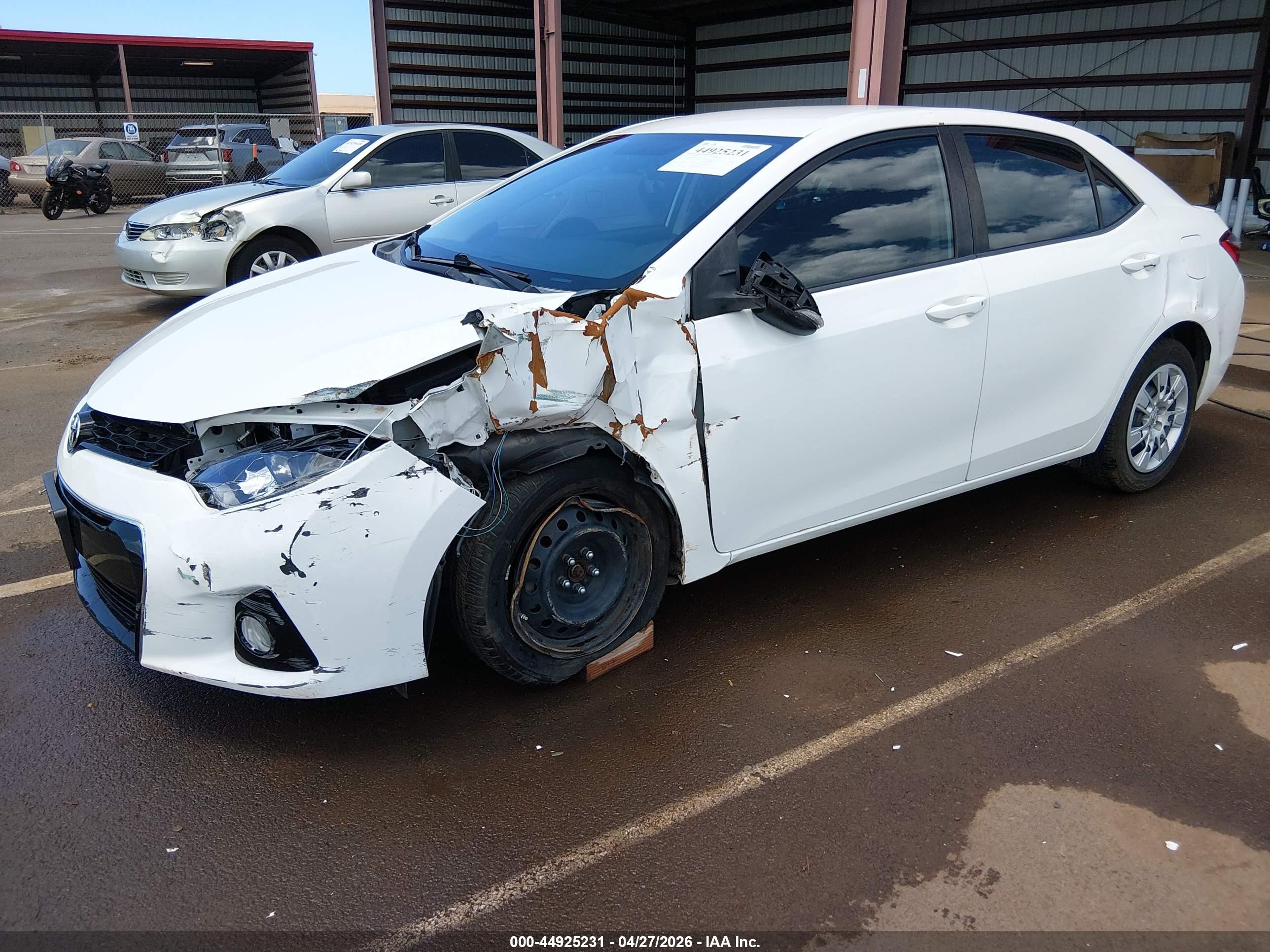 2014 Toyota Corolla S/s Plus/s Premium White vin: 5YFBURHE3EP049451
