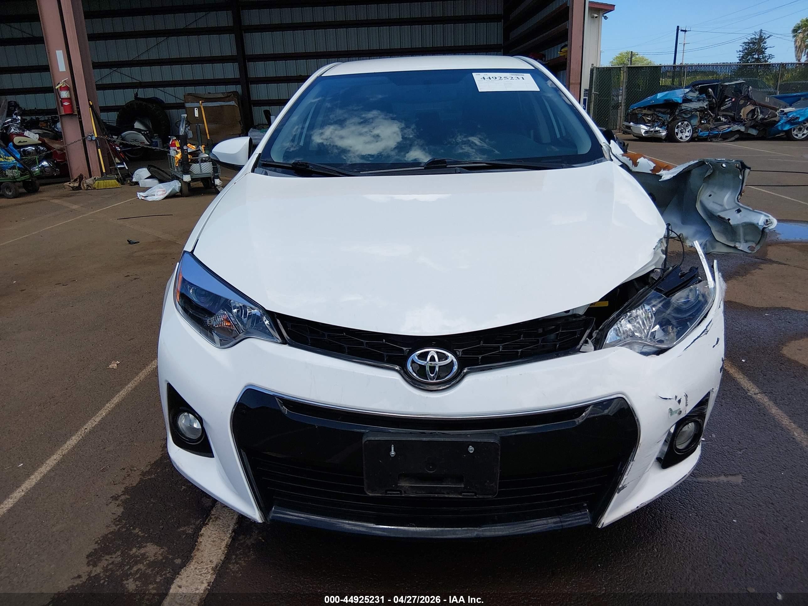 2014 Toyota Corolla S/s Plus/s Premium White vin: 5YFBURHE3EP049451