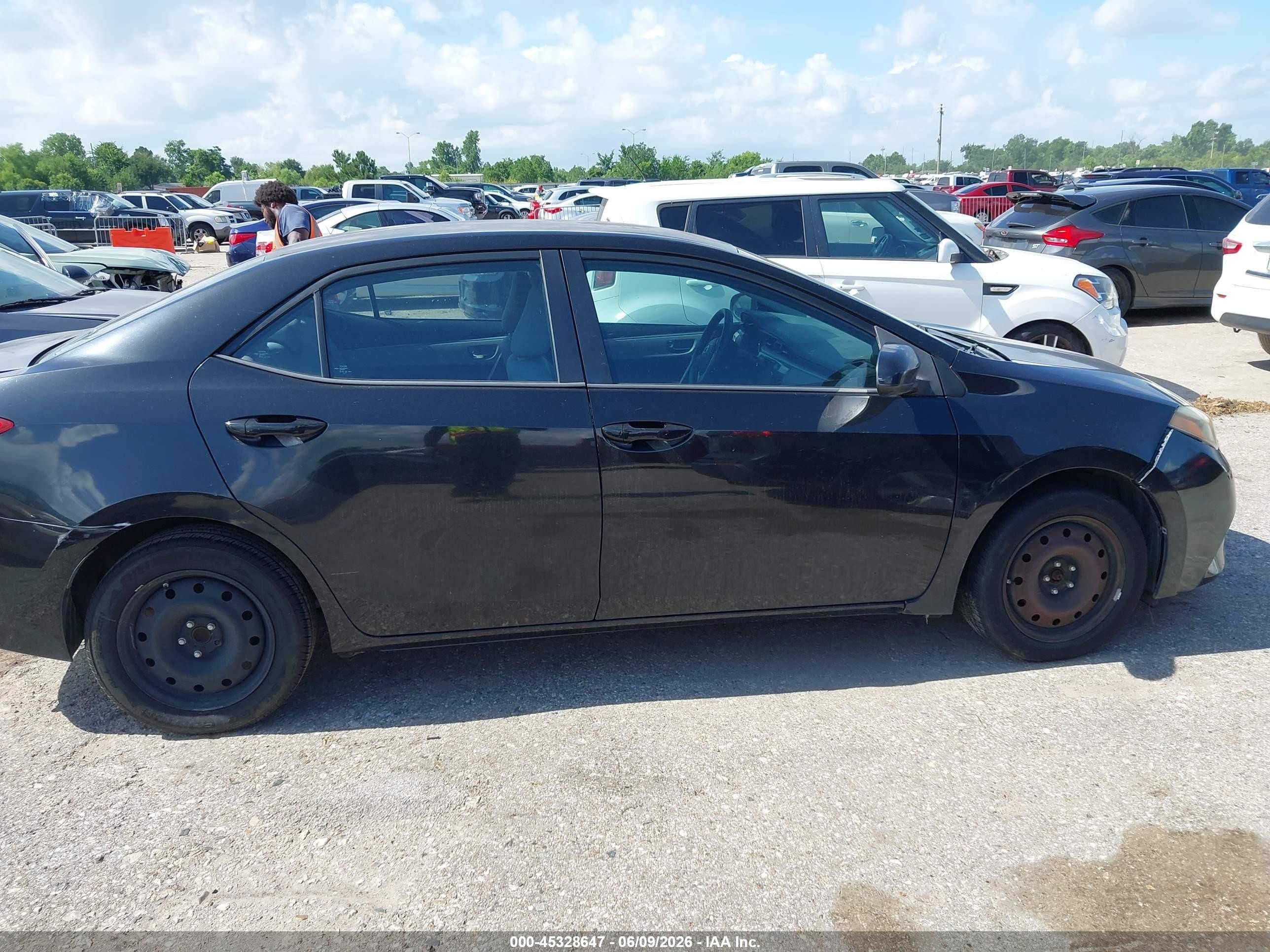 2014 Toyota Corolla Le Black vin: 5YFBURHE3EP079579