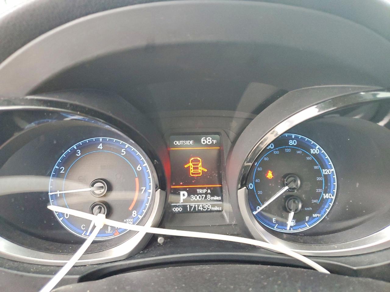 2014 Toyota Corolla Blue vin: 5YFBURHE3EP082613