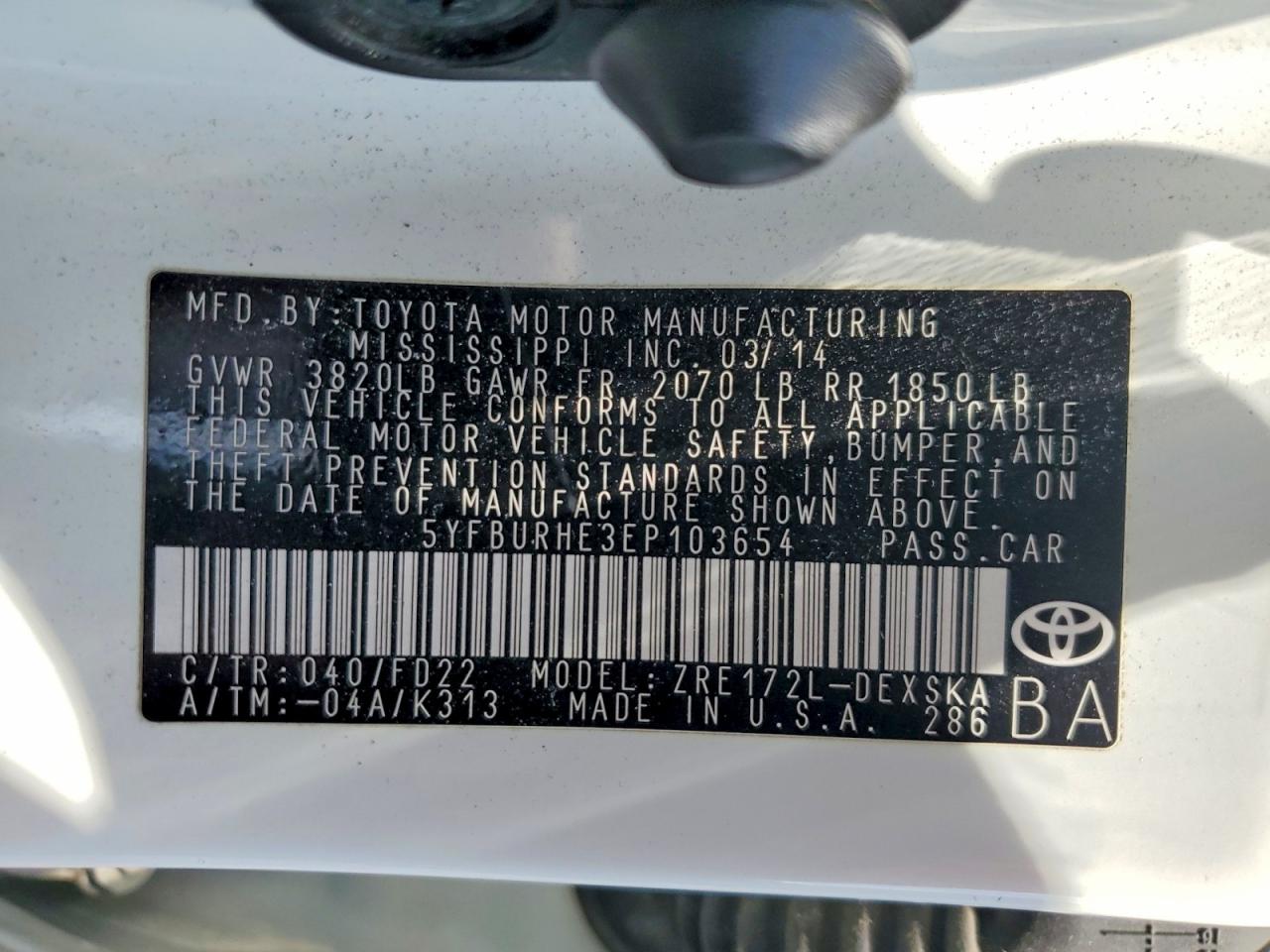 2014 Toyota Corolla S Plus White vin: 5YFBURHE3EP103654