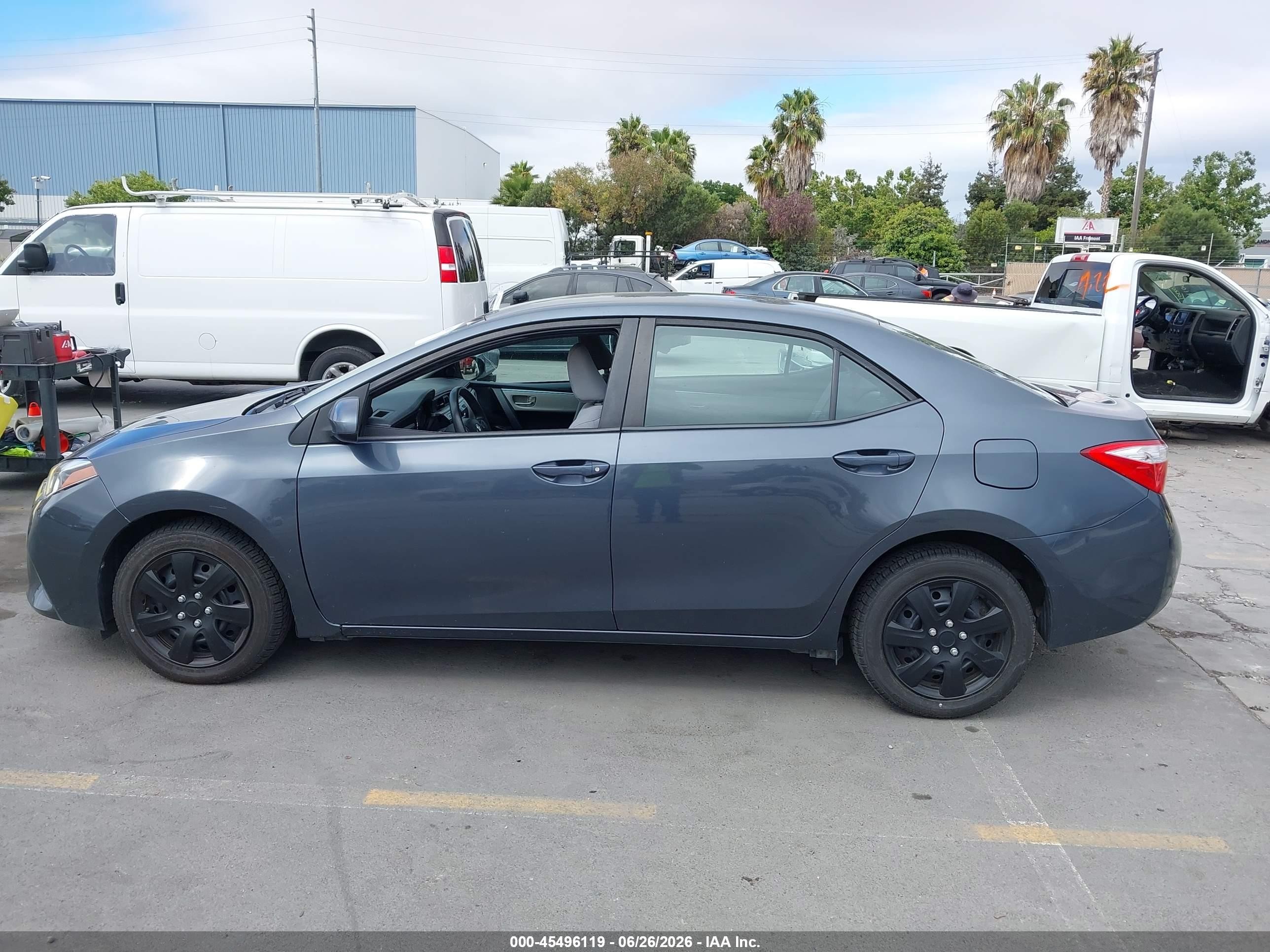 2014 Toyota Corolla Le Gray vin: 5YFBURHE3EP110507