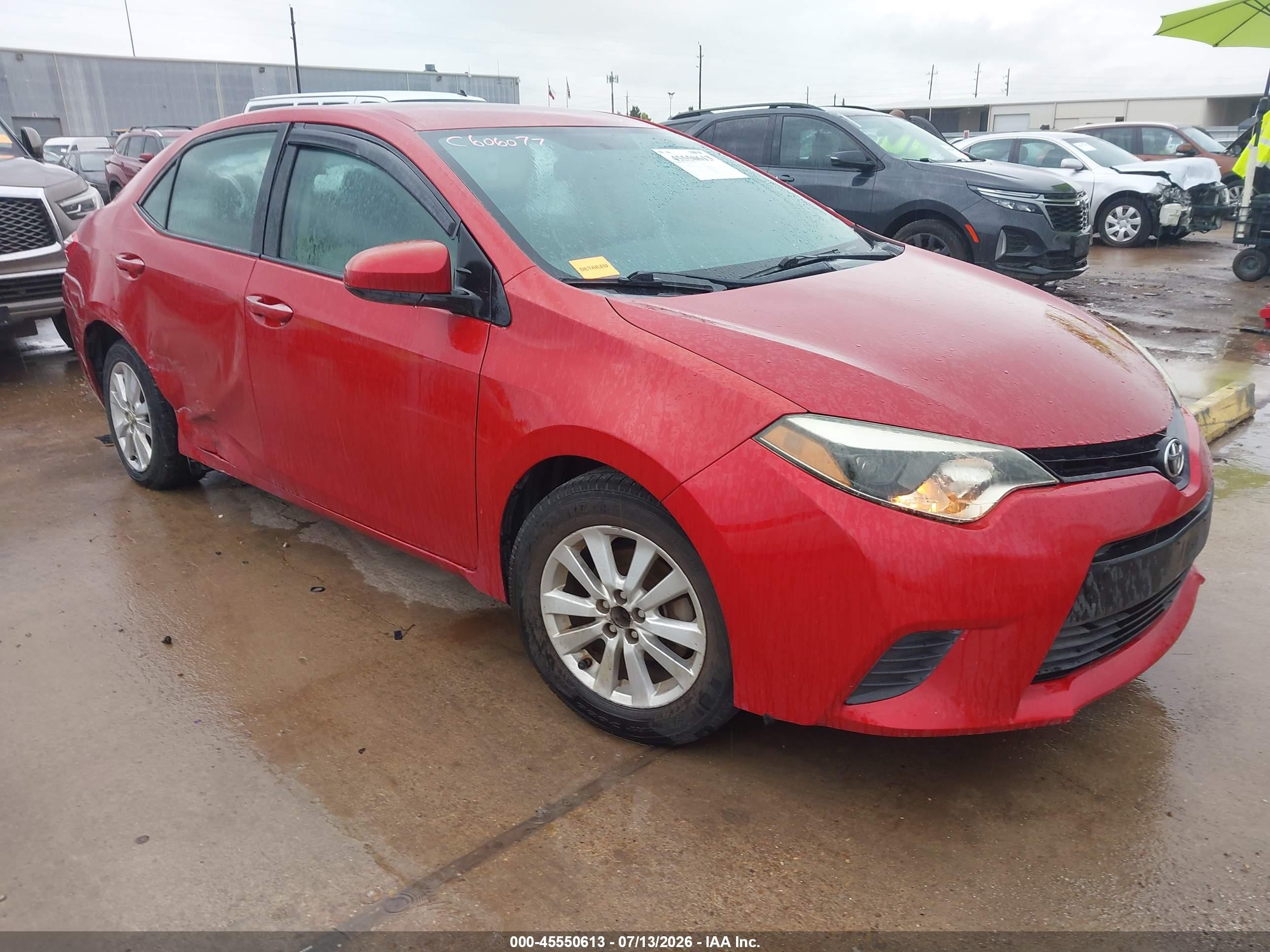 2014 Toyota Corolla Le Red vin: 5YFBURHE3EP114931