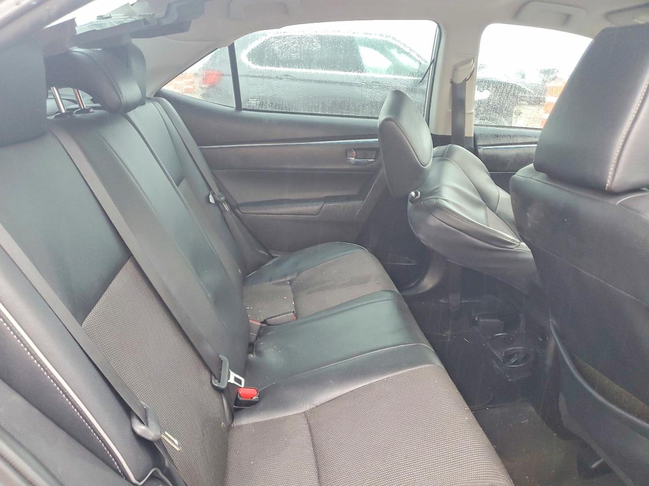 2014 Toyota Corolla S Plus Серебряный vin: 5YFBURHE3EP176376