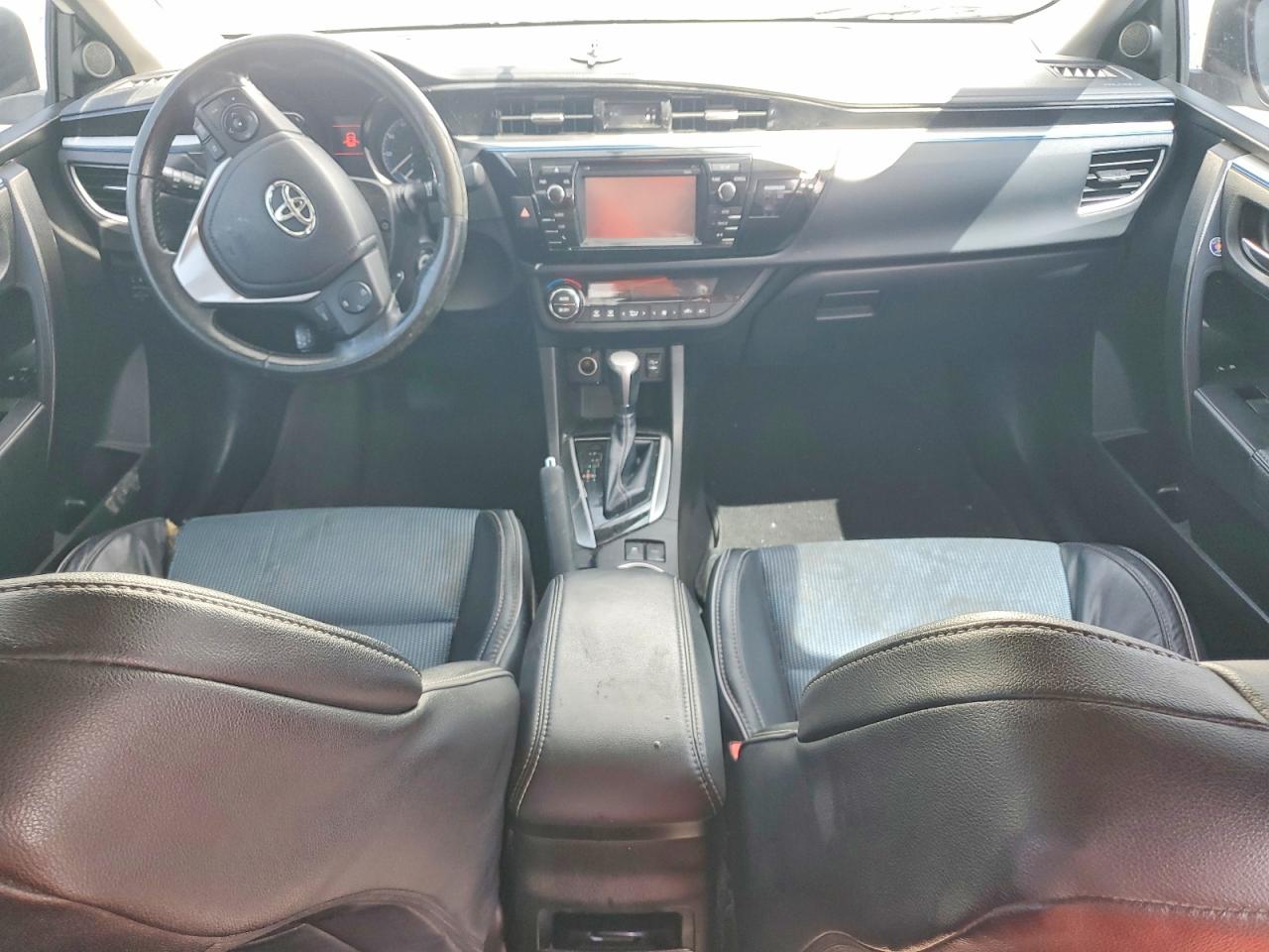 2015 Toyota Corolla S Plus White vin: 5YFBURHE3FP180381