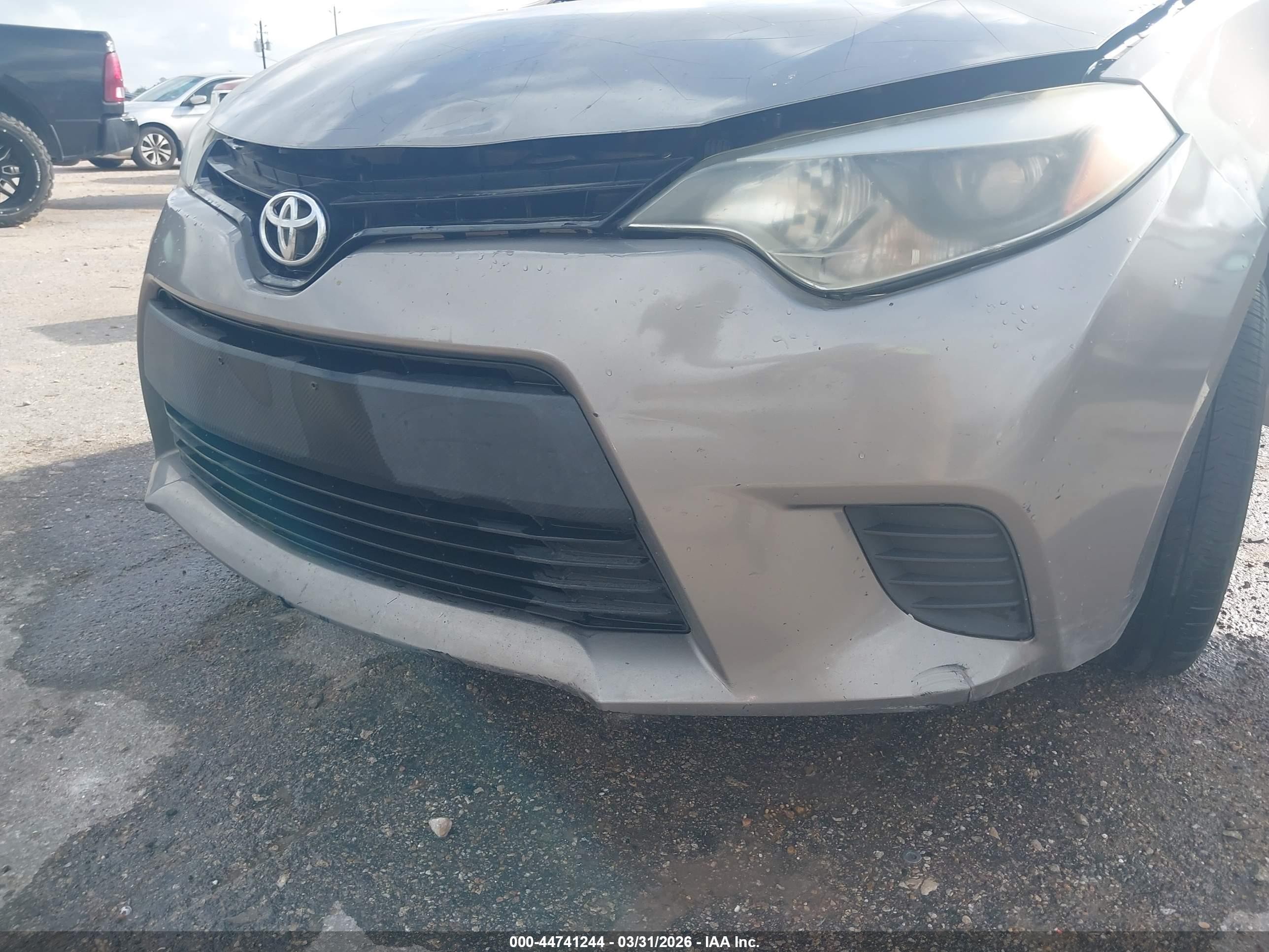2015 Toyota Corolla Le Gray vin: 5YFBURHE3FP193647