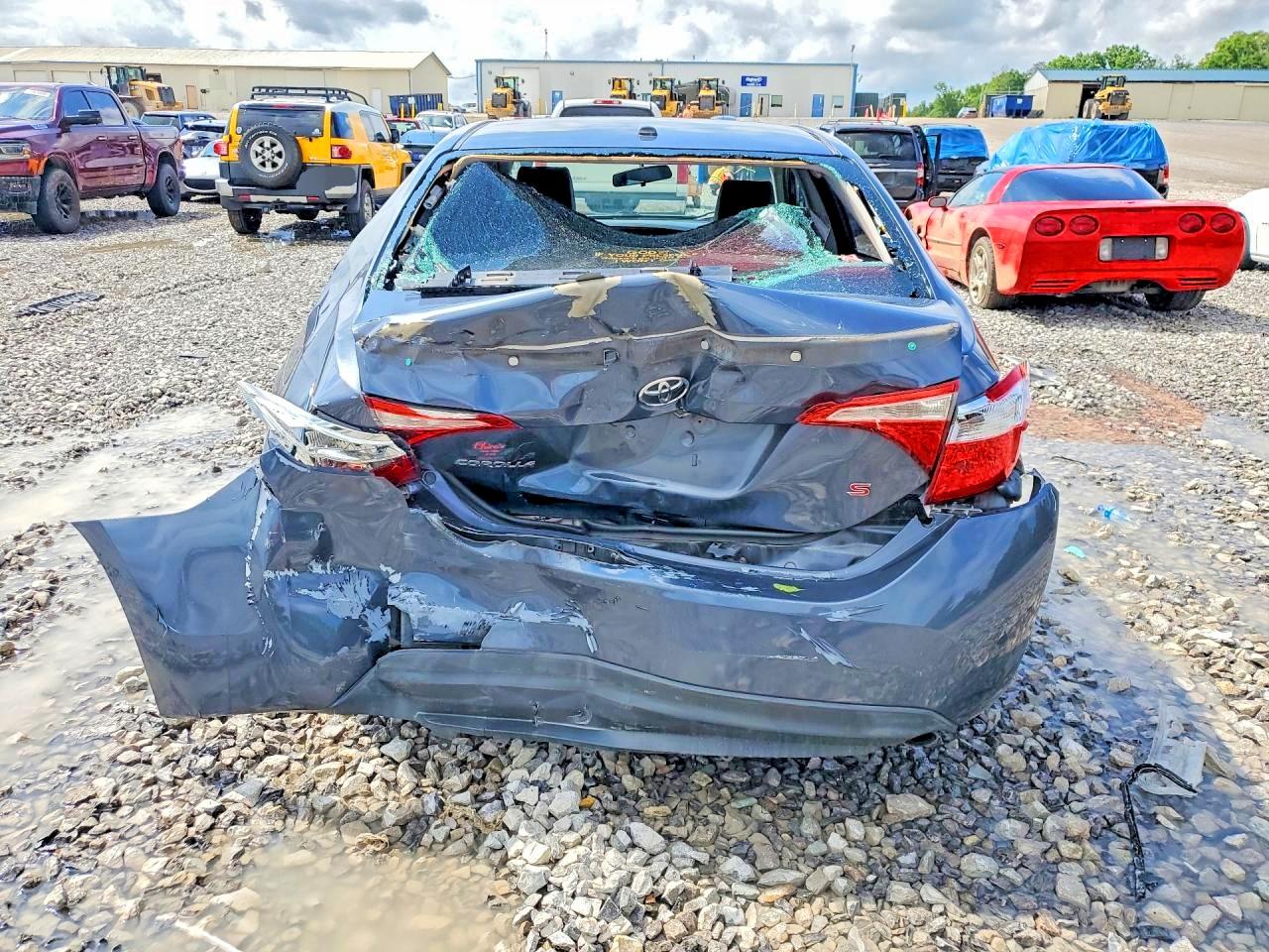 2015 Toyota Corolla S Plus Синий vin: 5YFBURHE3FP198752
