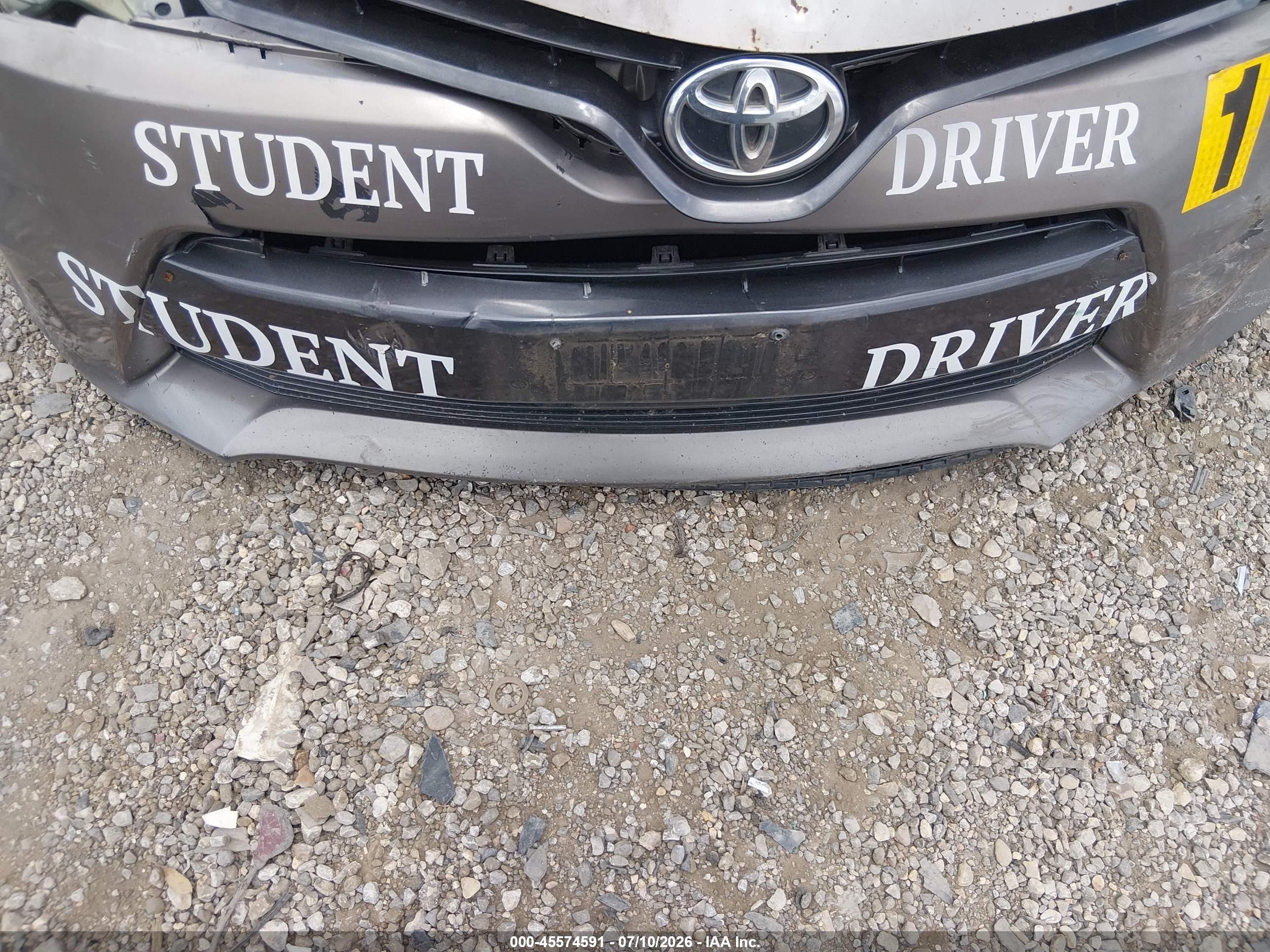 2015 Toyota Corolla Le Plus Brown vin: 5YFBURHE3FP208809