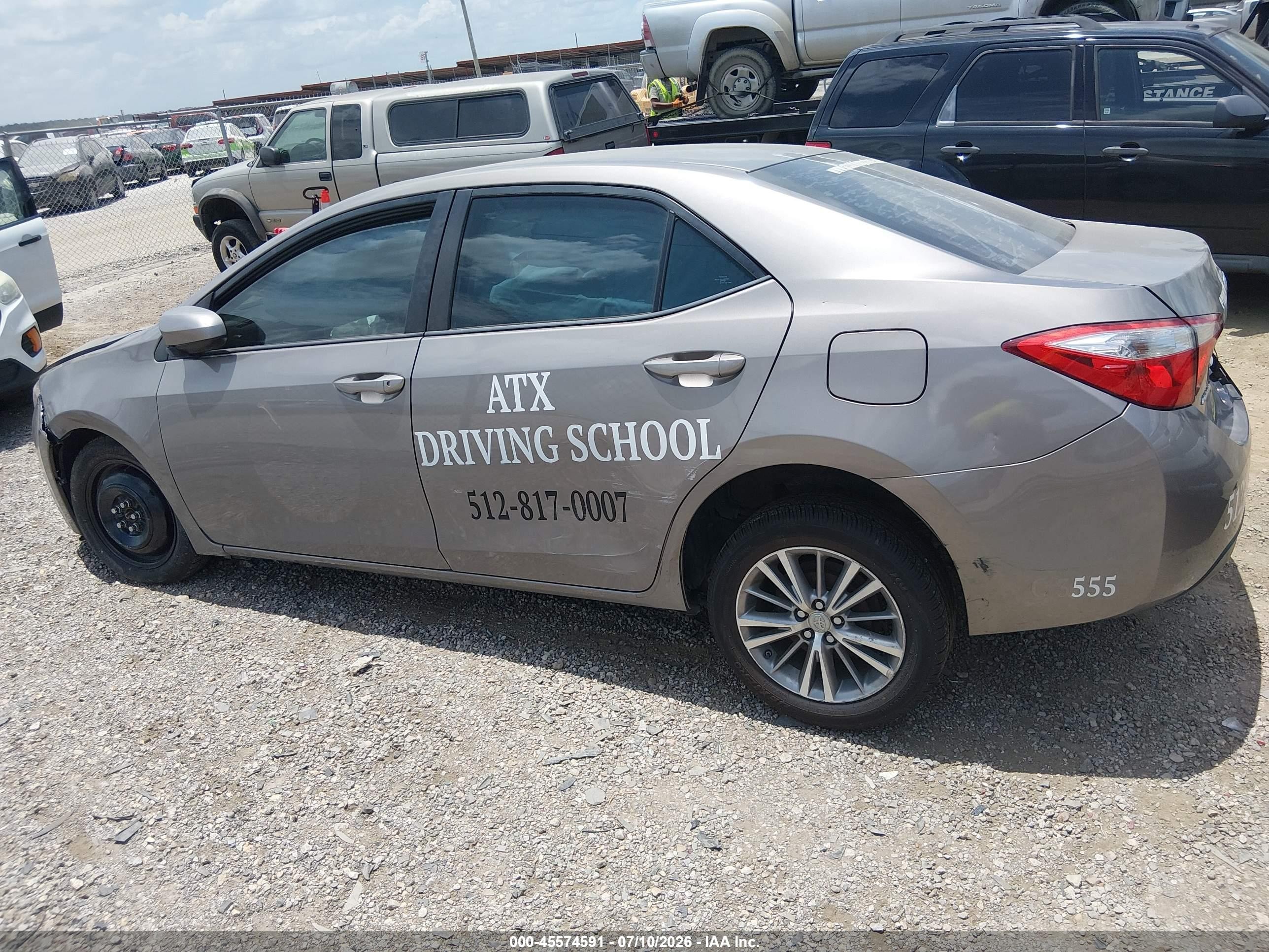 2015 Toyota Corolla Le Plus Brown vin: 5YFBURHE3FP208809
