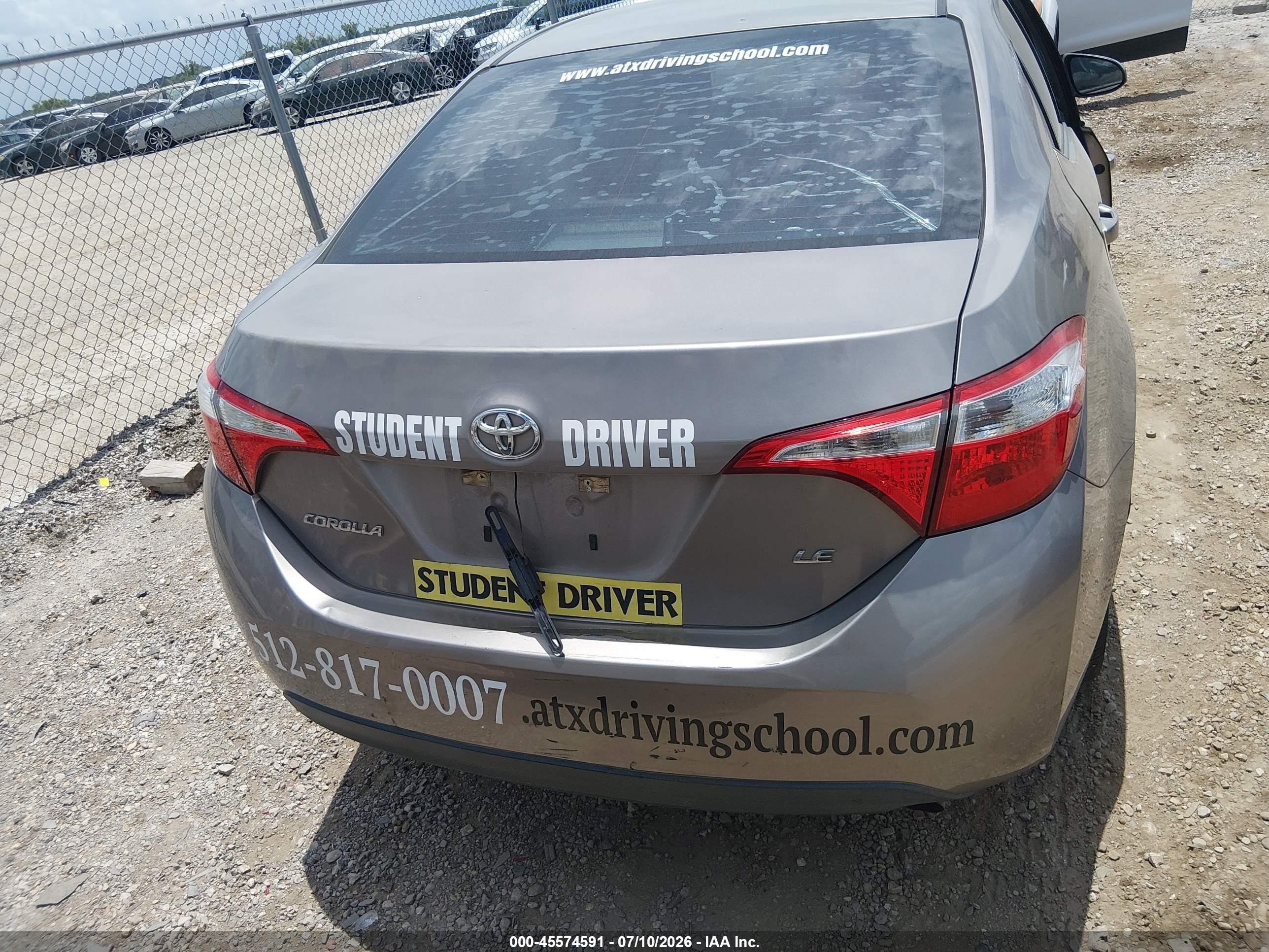 2015 Toyota Corolla Le Plus Brown vin: 5YFBURHE3FP208809