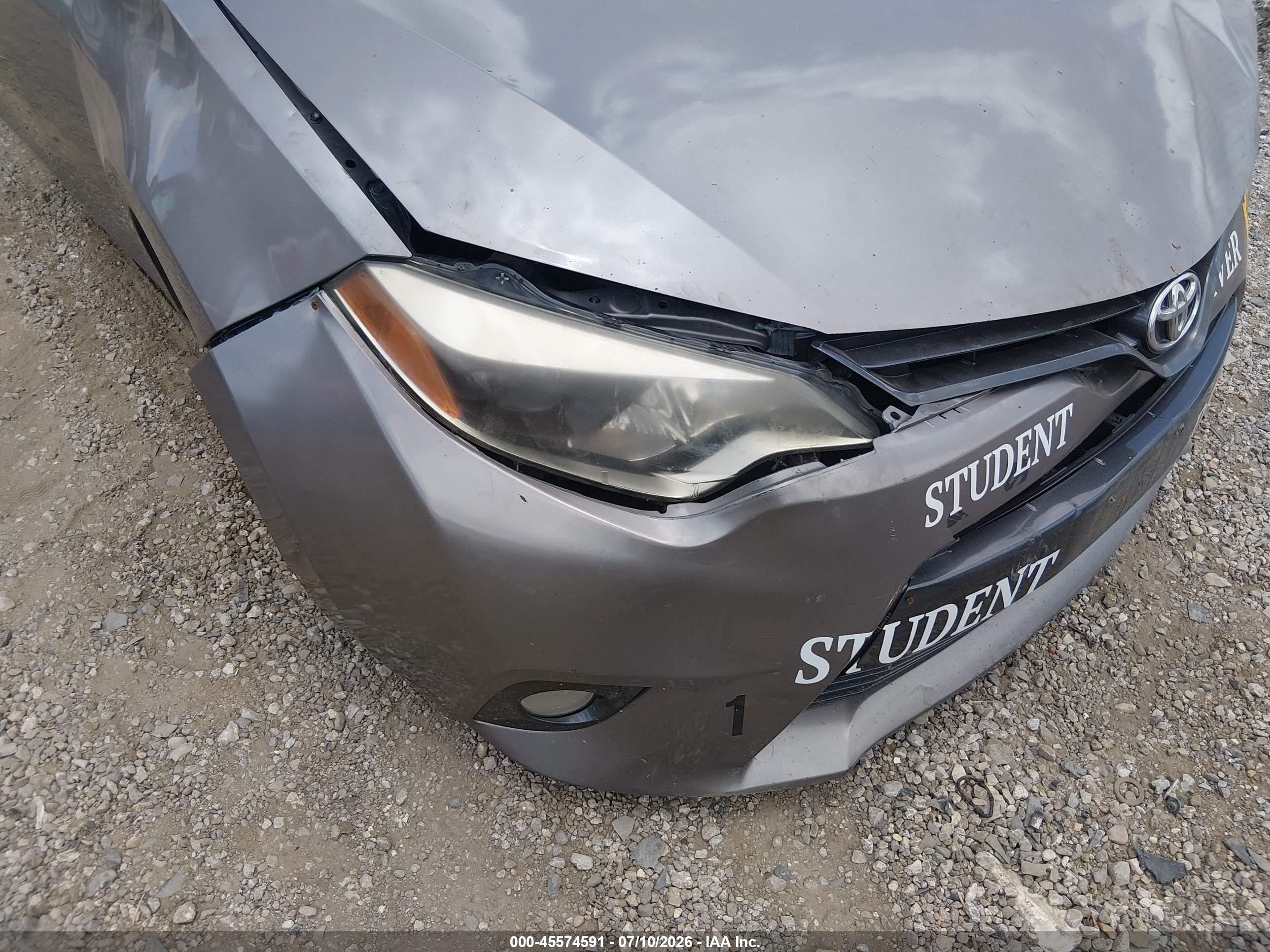 2015 Toyota Corolla Le Plus Brown vin: 5YFBURHE3FP208809