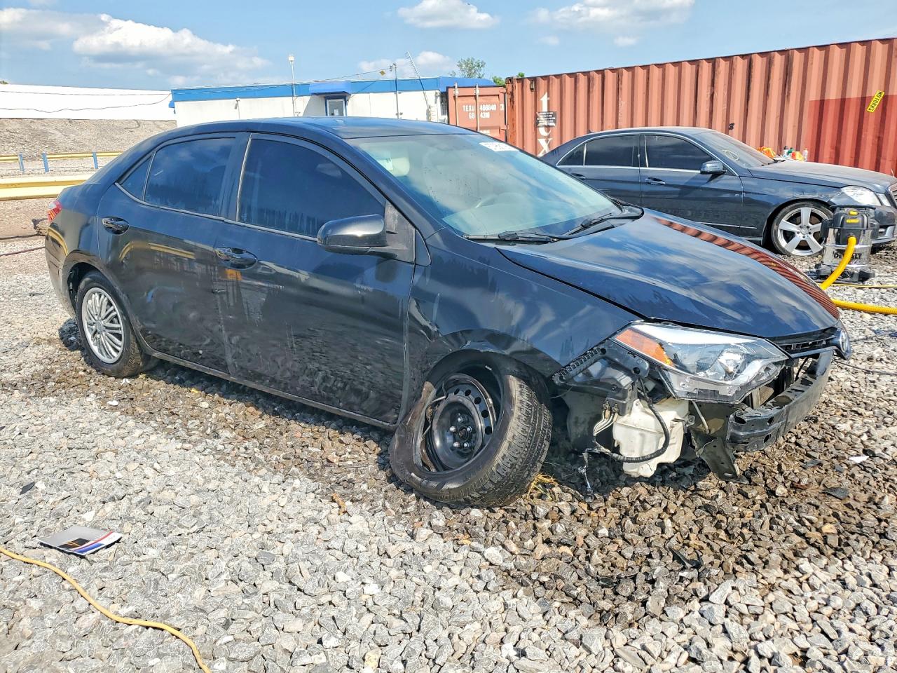 2015 Toyota Corolla Le Black vin: 5YFBURHE3FP212407