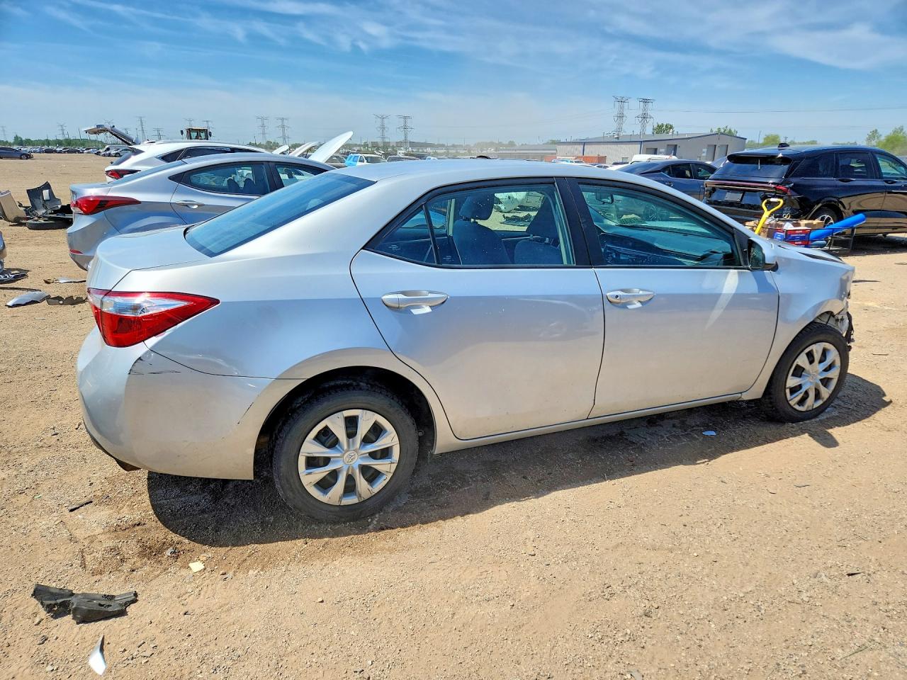 2015 Toyota Corolla L Silver vin: 5YFBURHE3FP223701
