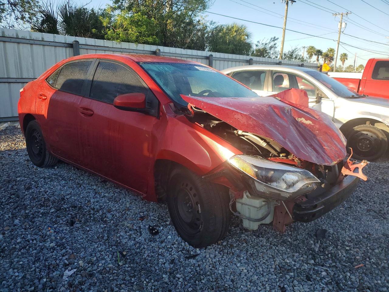 2015 Toyota Corolla Le Красный vin: 5YFBURHE3FP227862
