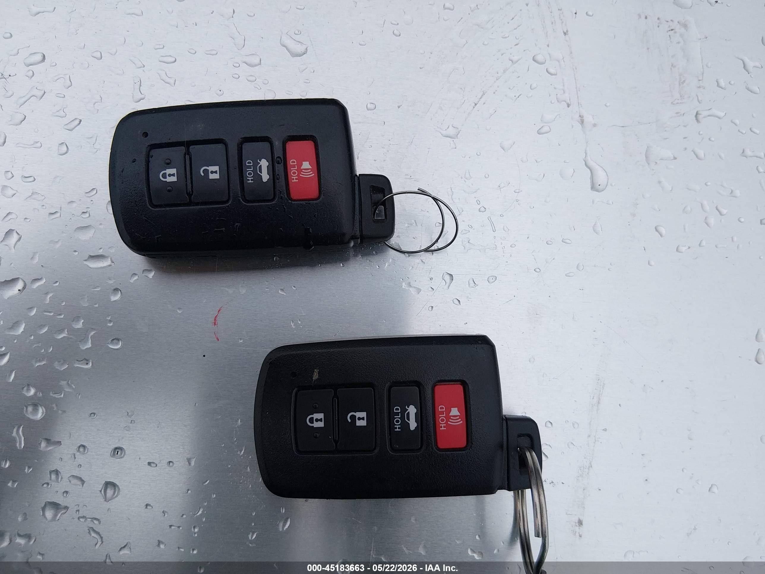 2015 Toyota Corolla S Plus Серебряный vin: 5YFBURHE3FP231393