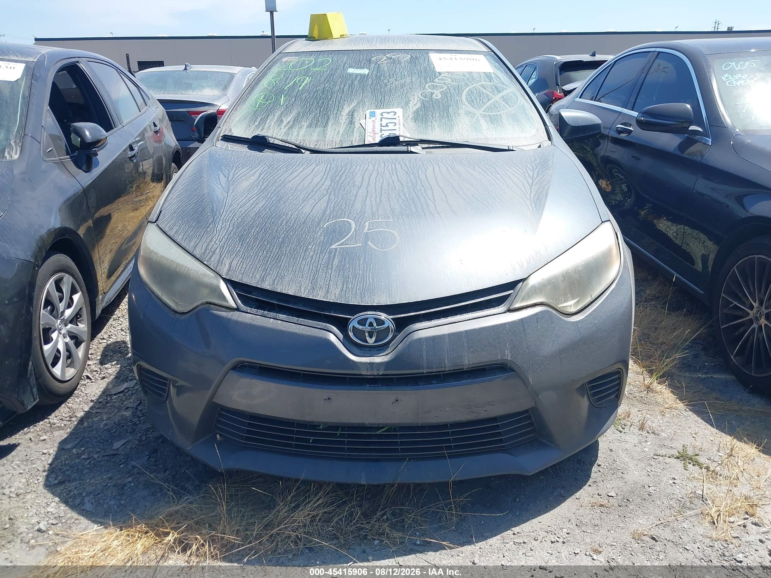 2015 Toyota Corolla Le Gray vin: 5YFBURHE3FP235265