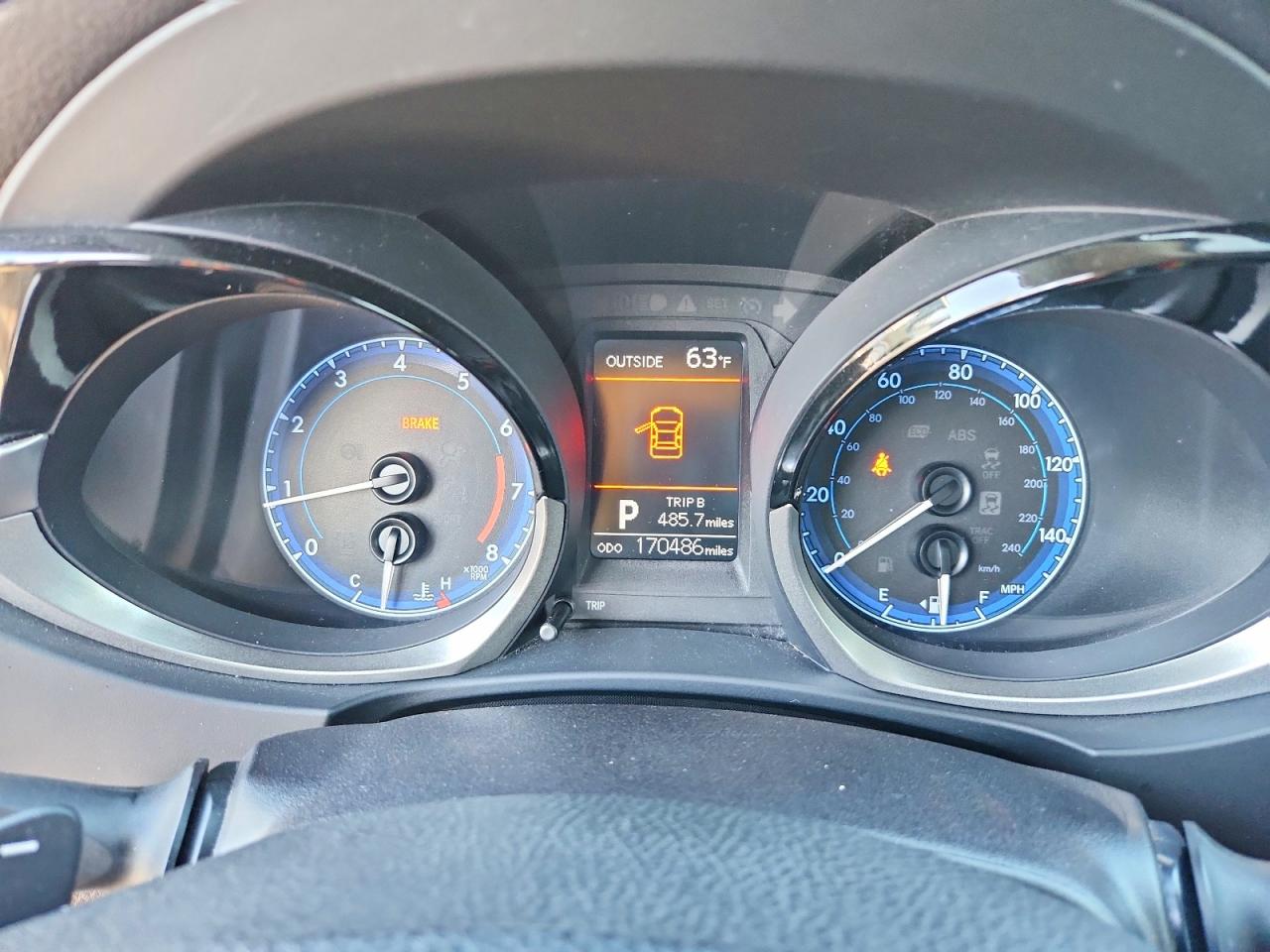 2015 Toyota Corolla S Premium Белый vin: 5YFBURHE3FP243818