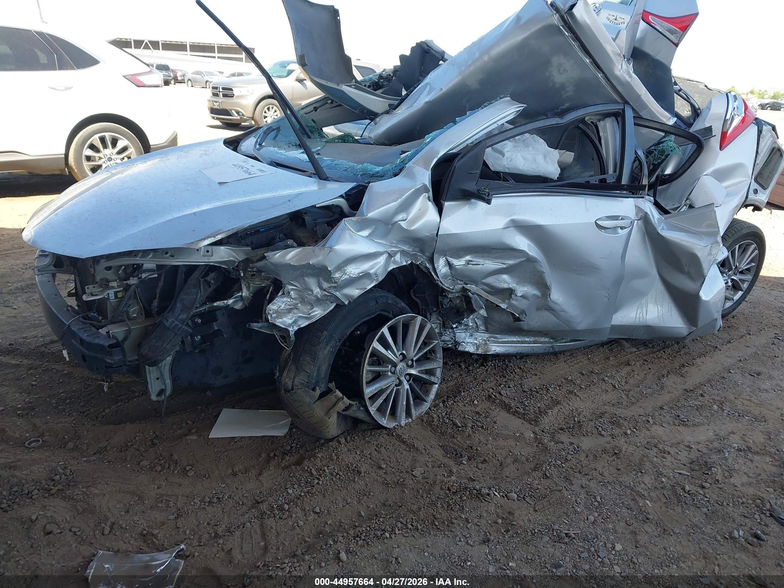 2015 Toyota Corolla Le Plus Silver vin: 5YFBURHE3FP253233