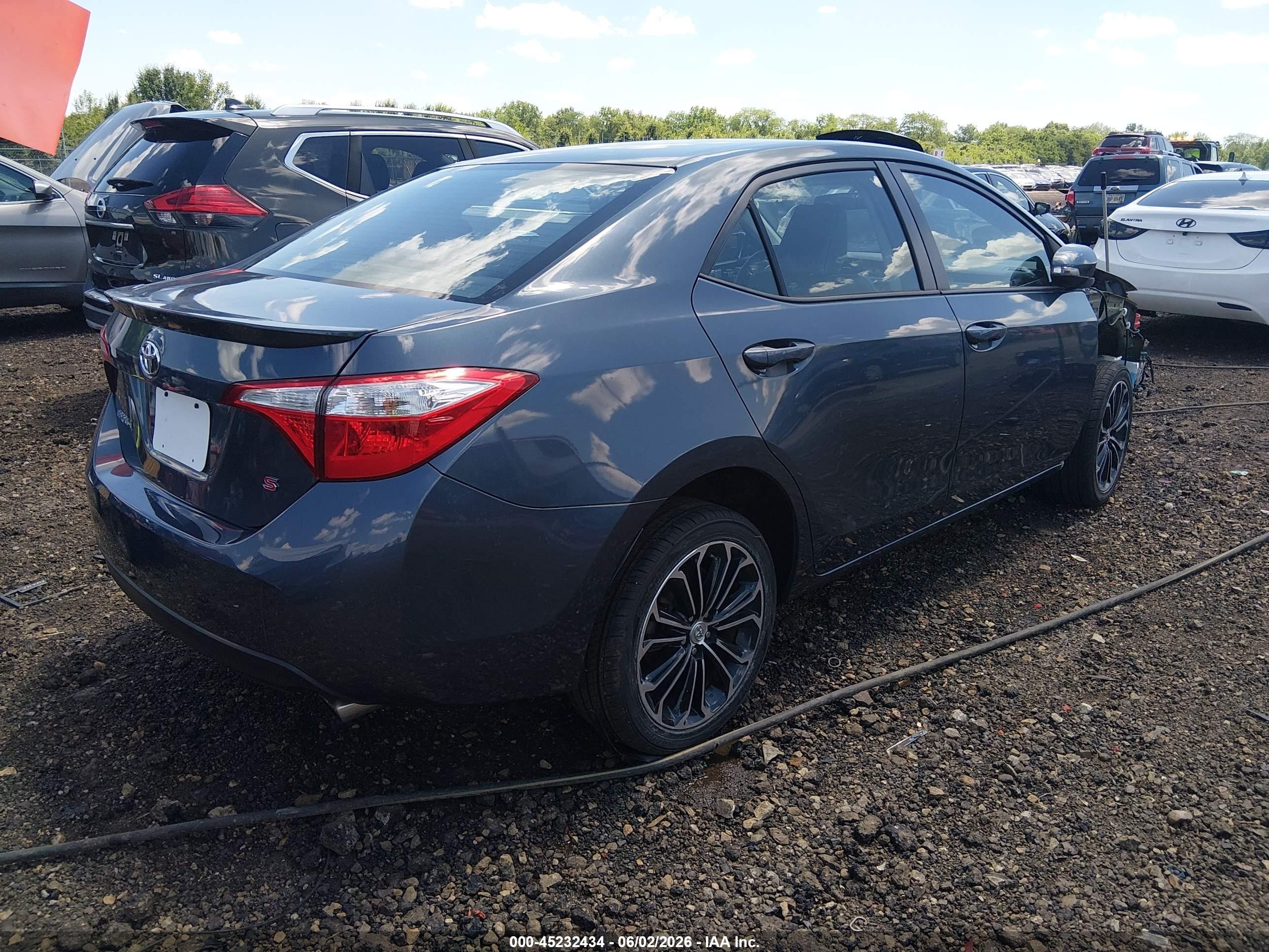 2015 Toyota Corolla S Plus Gray vin: 5YFBURHE3FP254883